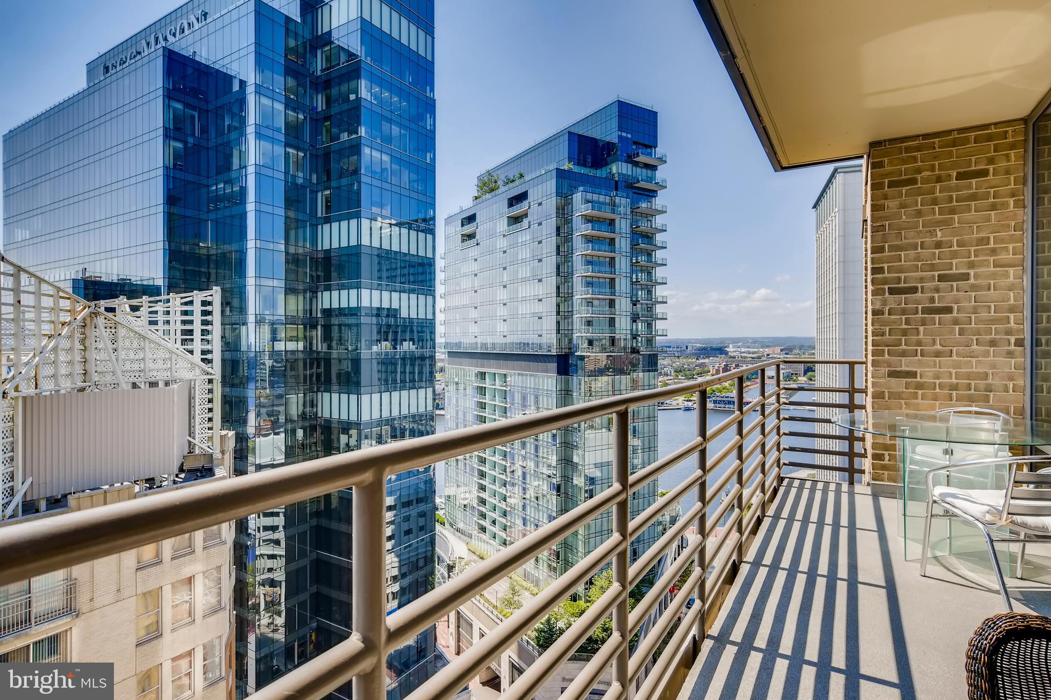 HARBOR EAST - Residential