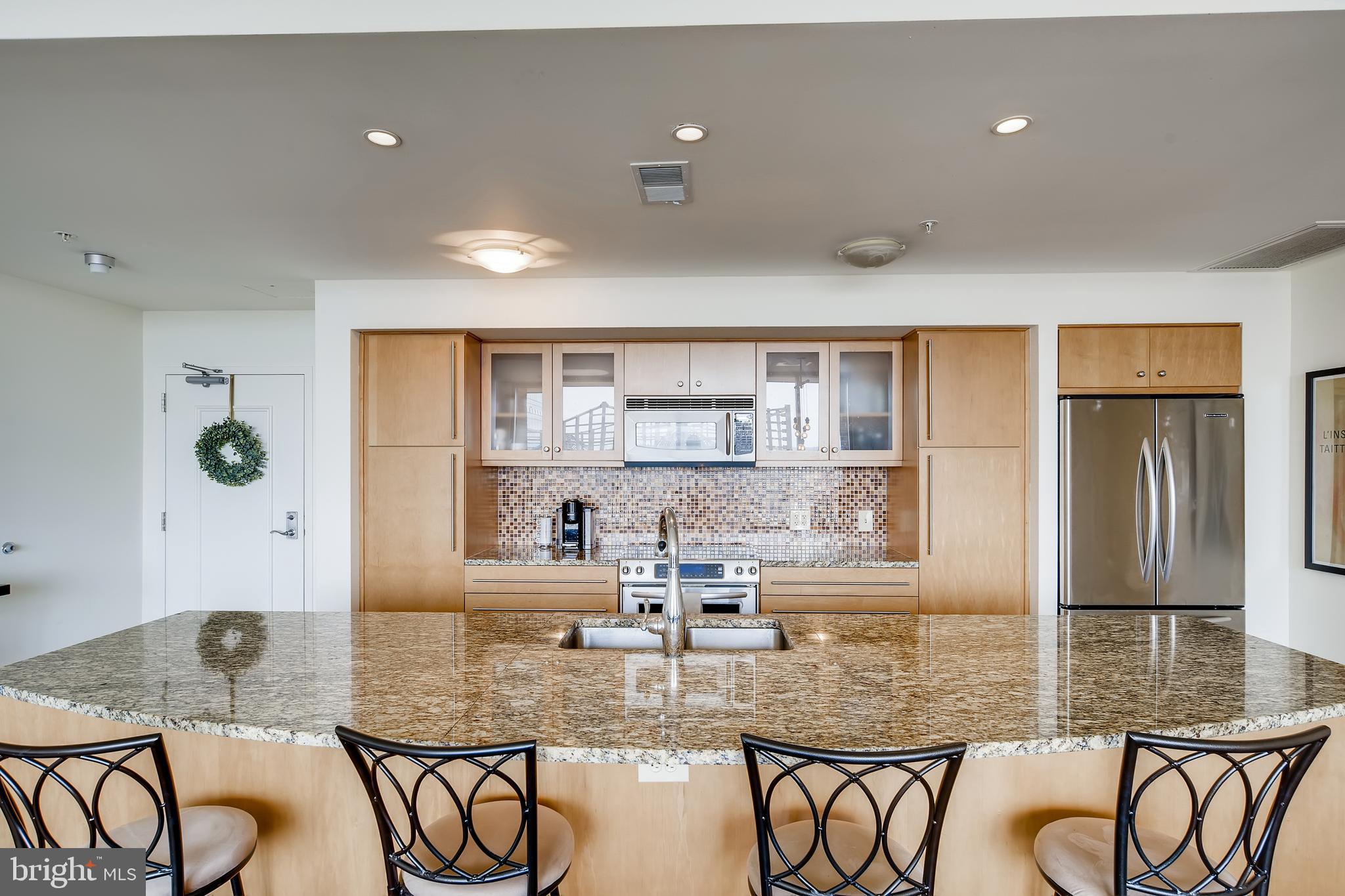 HARBOR EAST - Residential