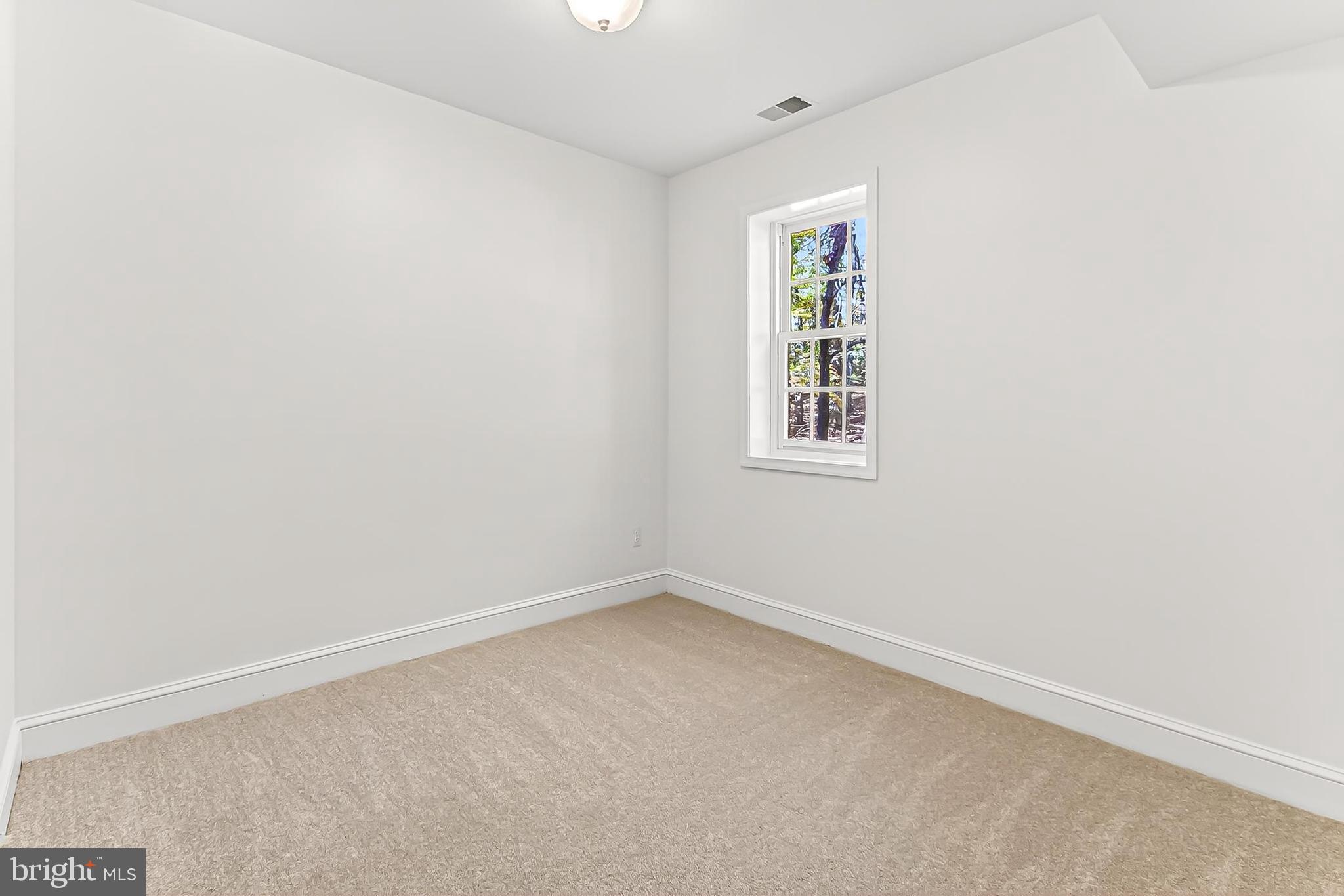 WOLF RUN - Residential