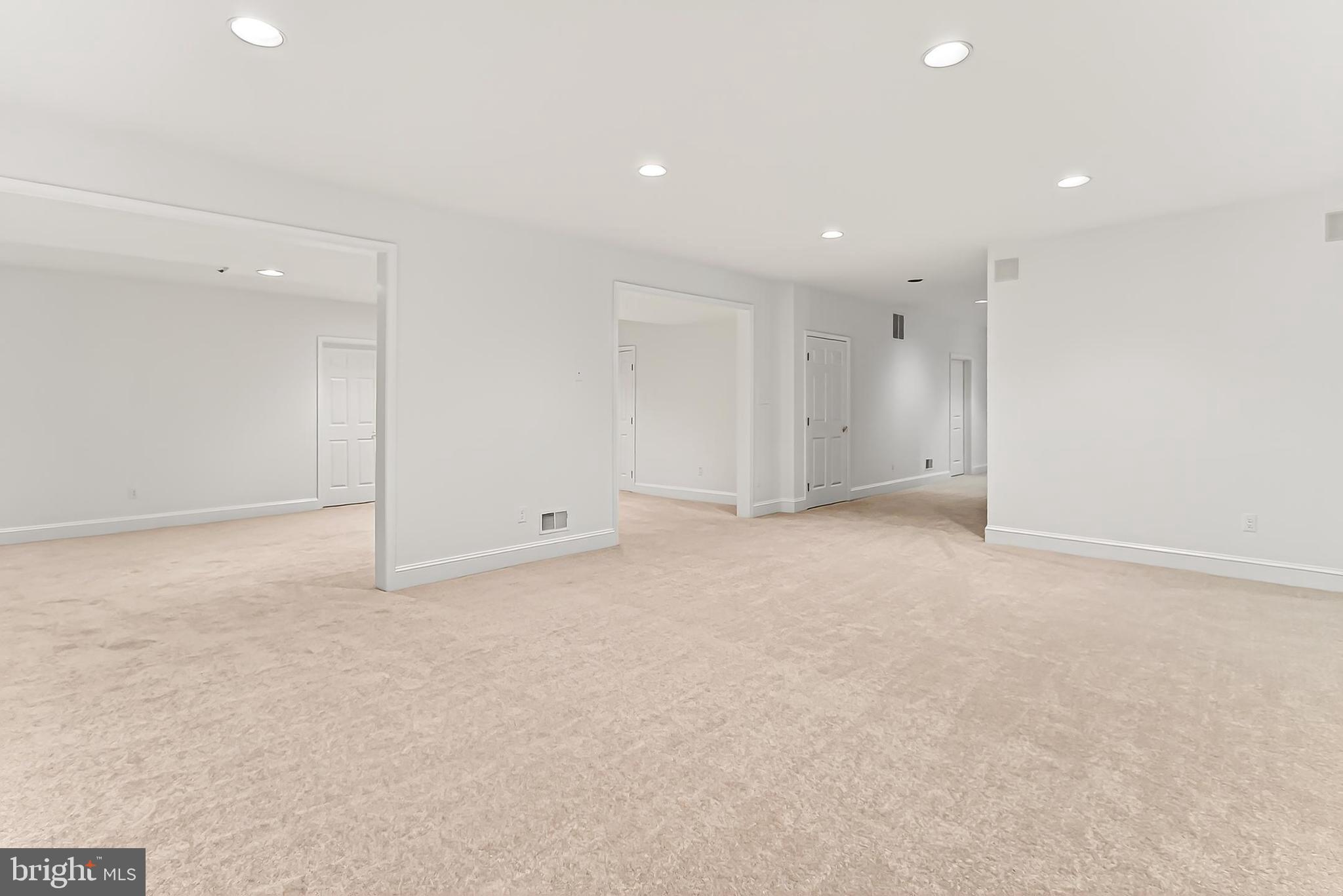 WOLF RUN - Residential