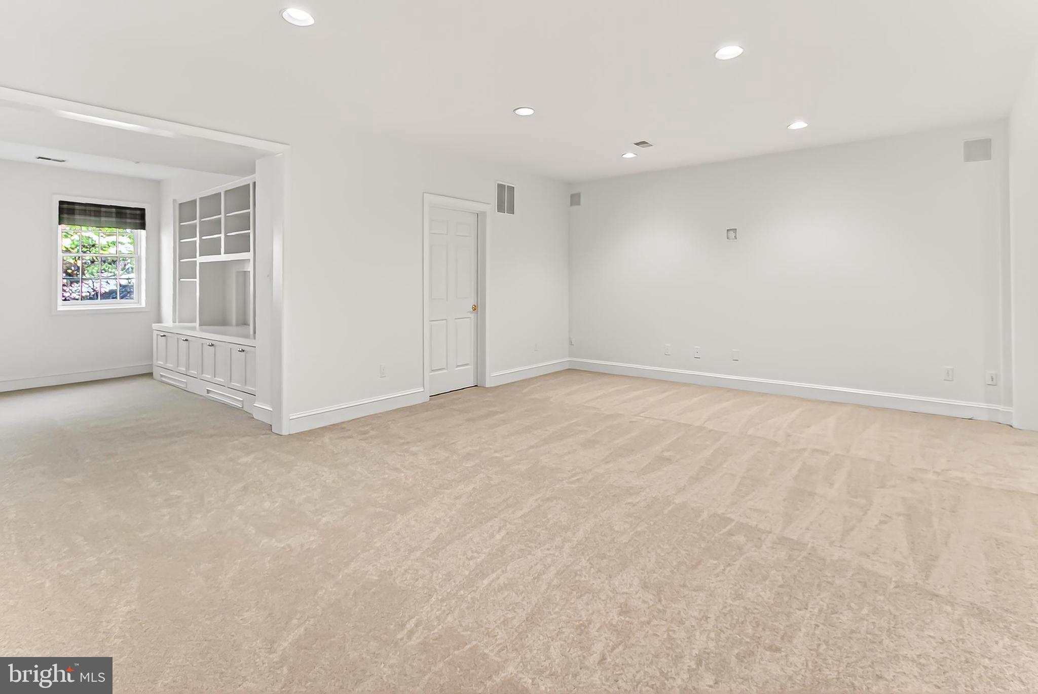 WOLF RUN - Residential