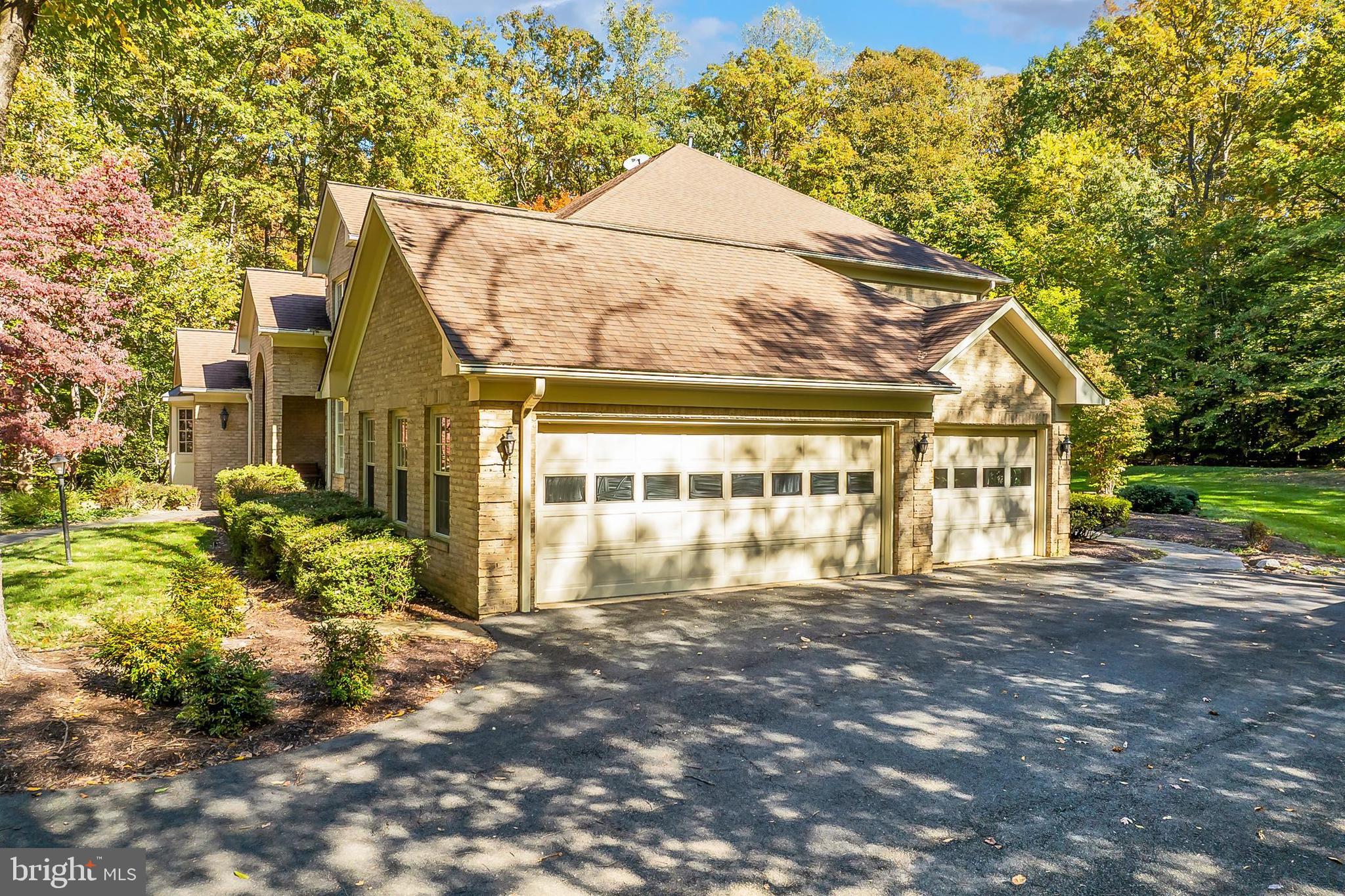 WOLF RUN - Residential