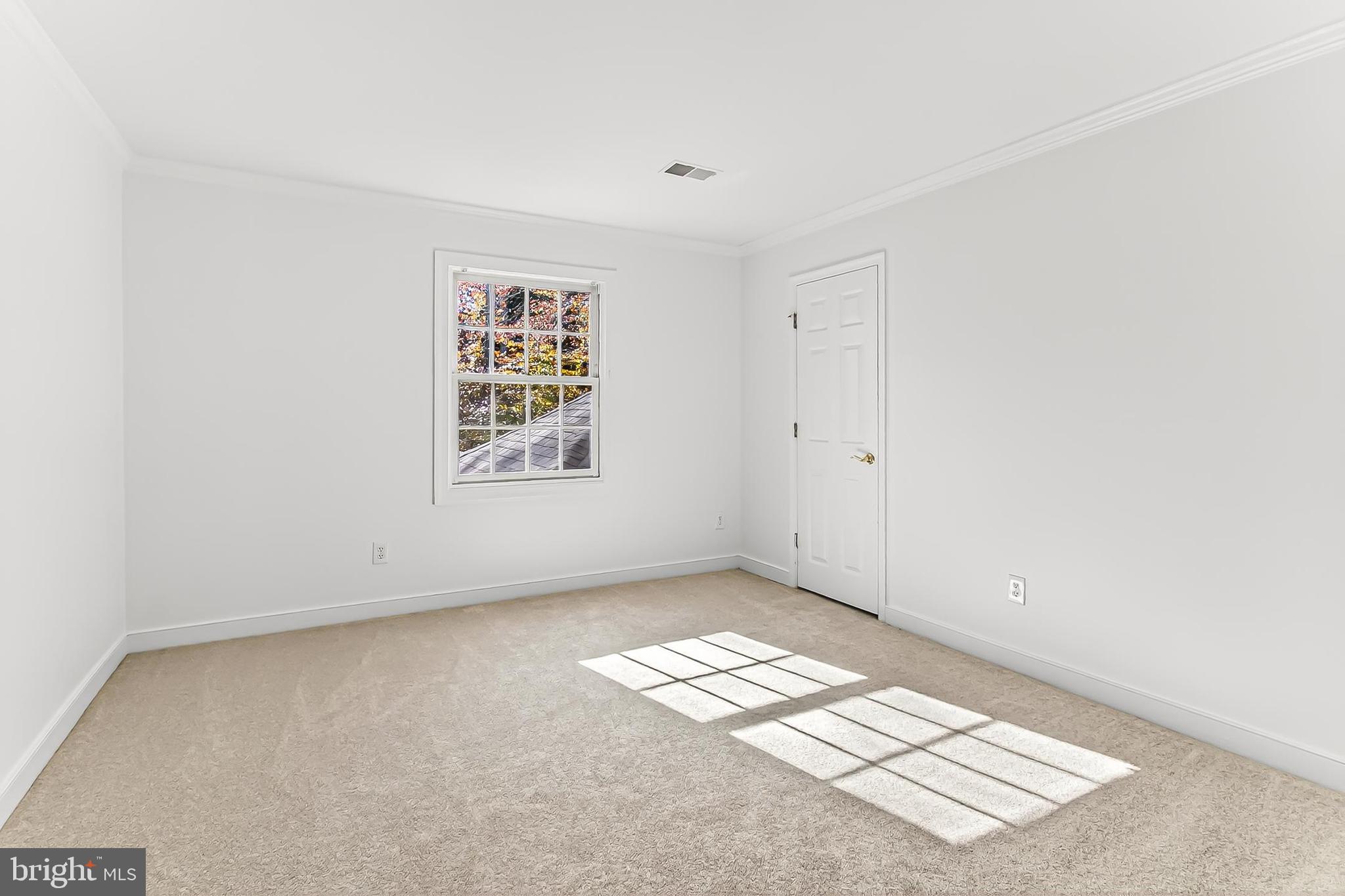 WOLF RUN - Residential