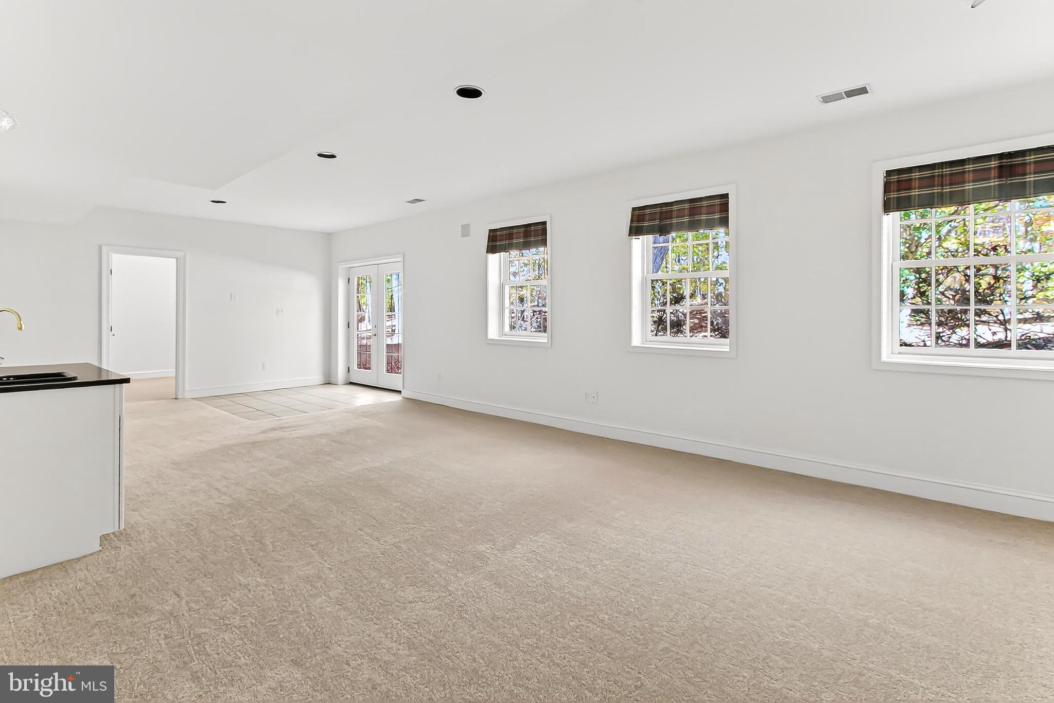 WOLF RUN - Residential