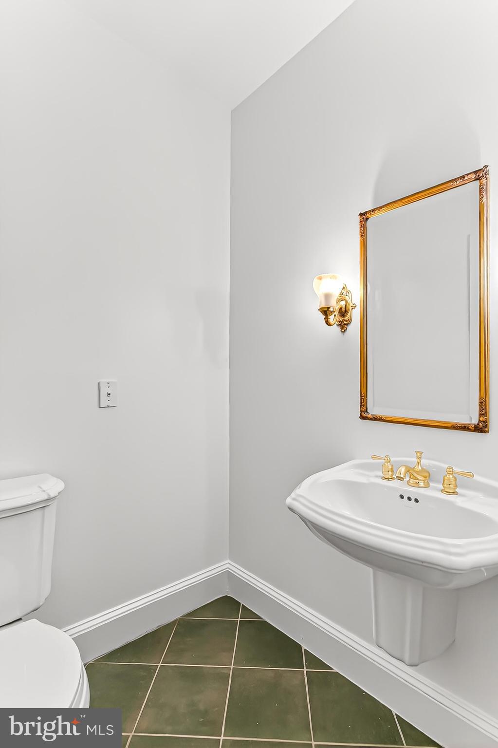 WOLF RUN - Residential