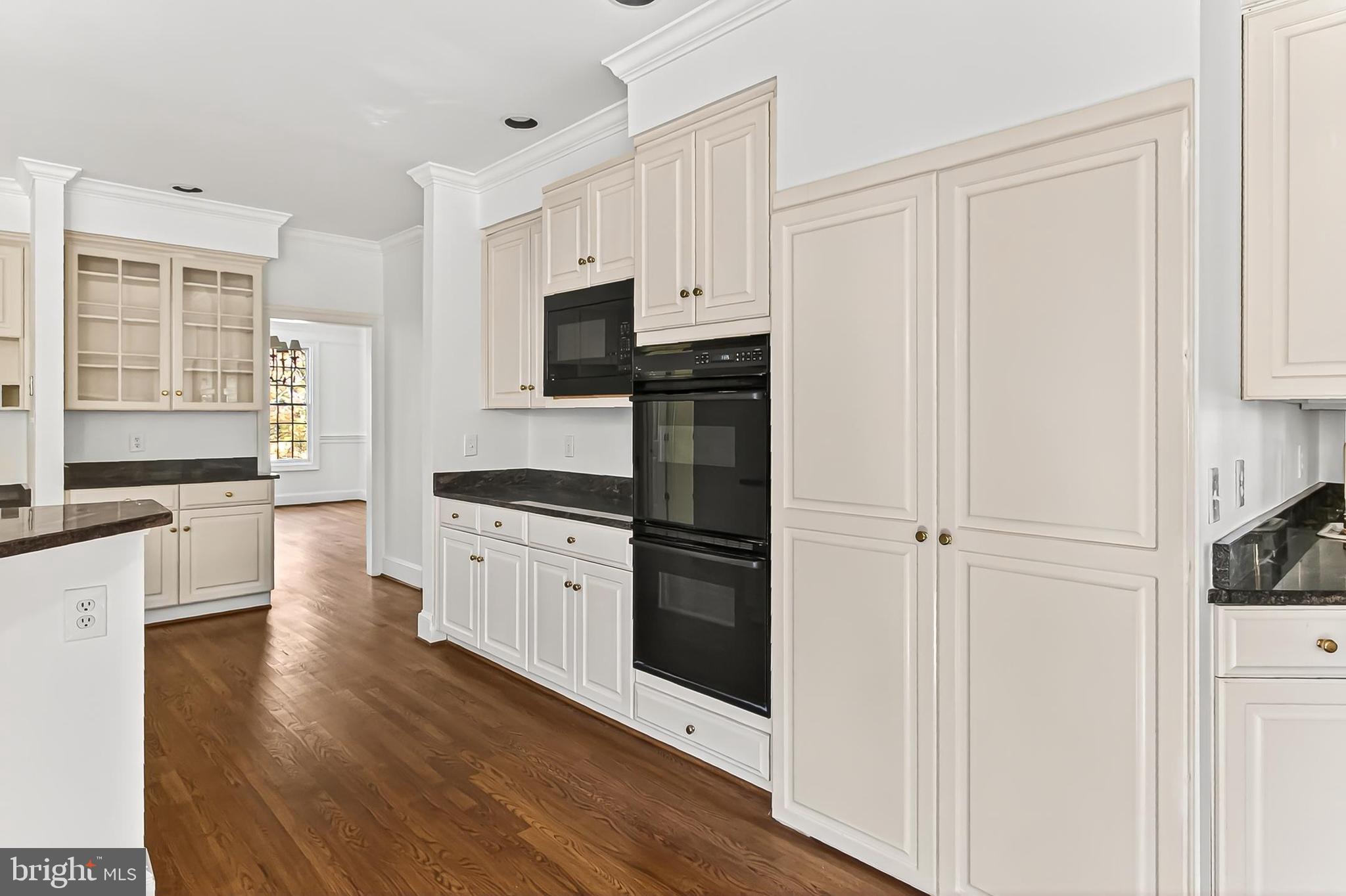 WOLF RUN - Residential