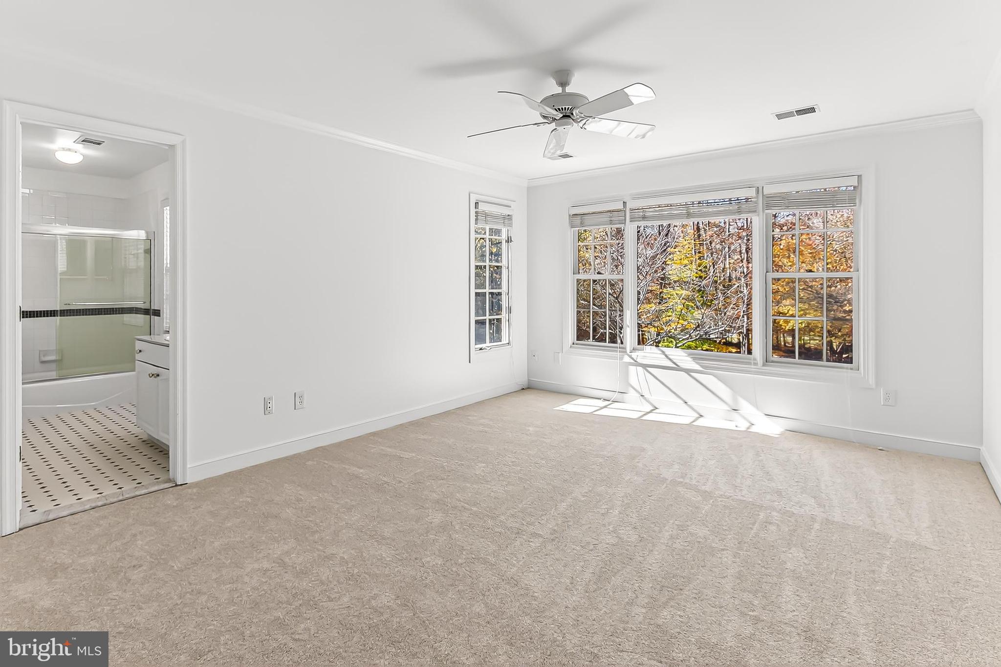 WOLF RUN - Residential