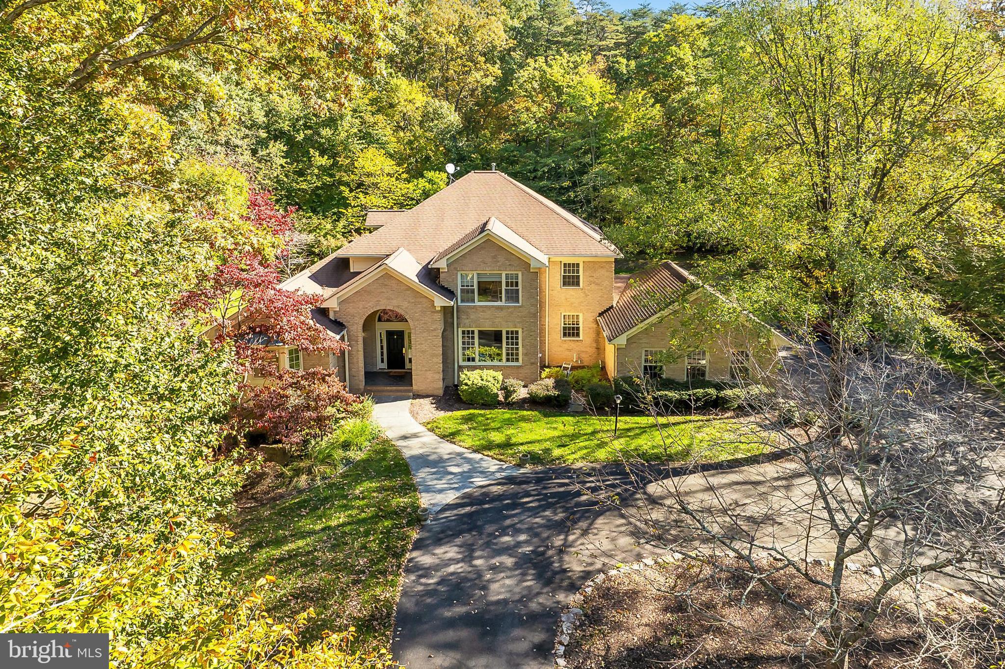 WOLF RUN - Residential