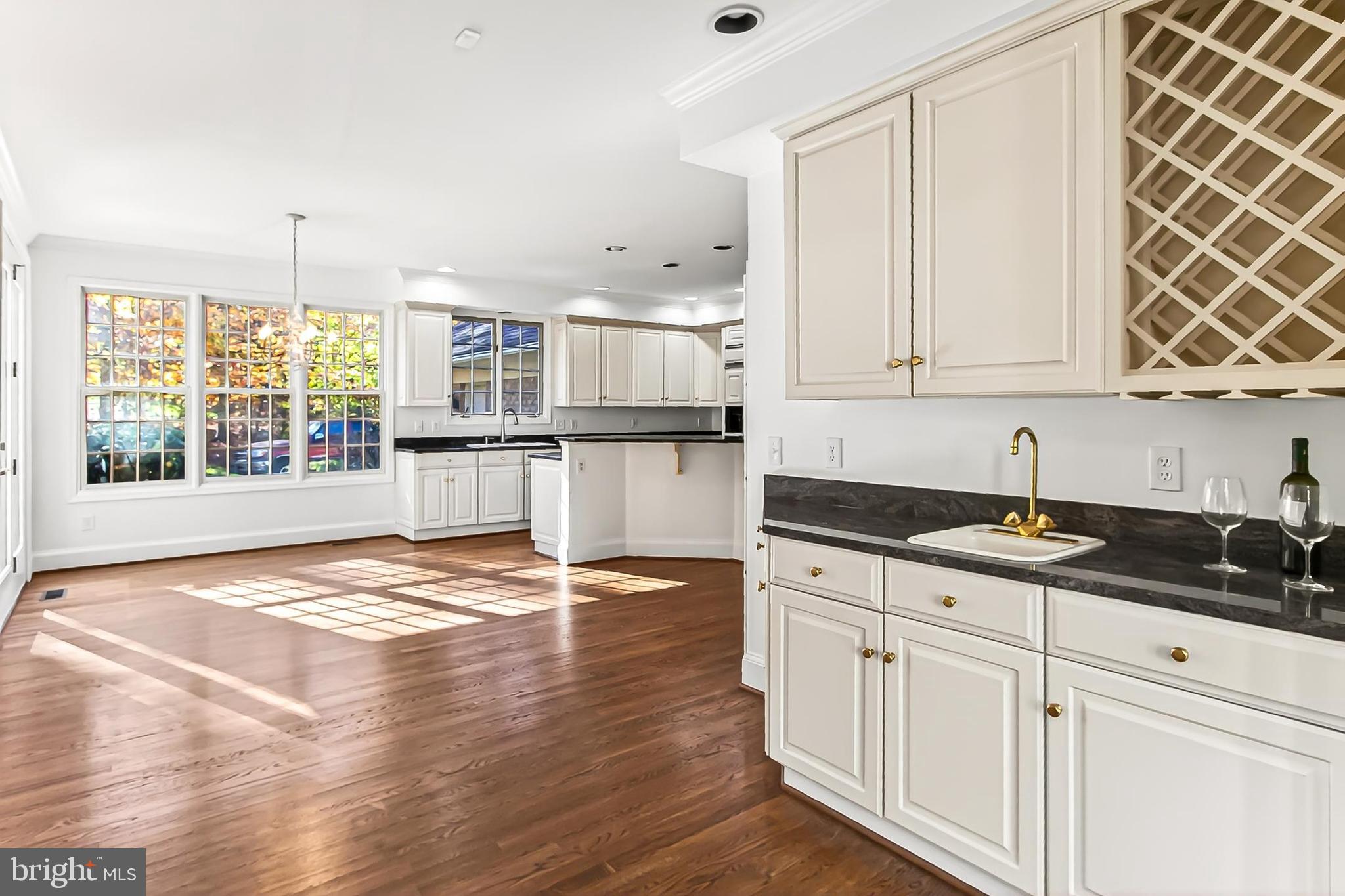 WOLF RUN - Residential