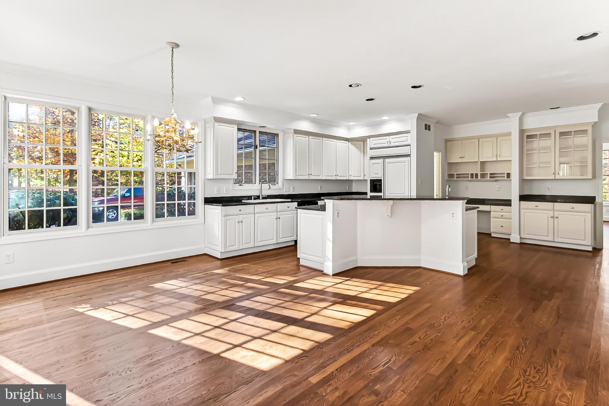 WOLF RUN - Residential