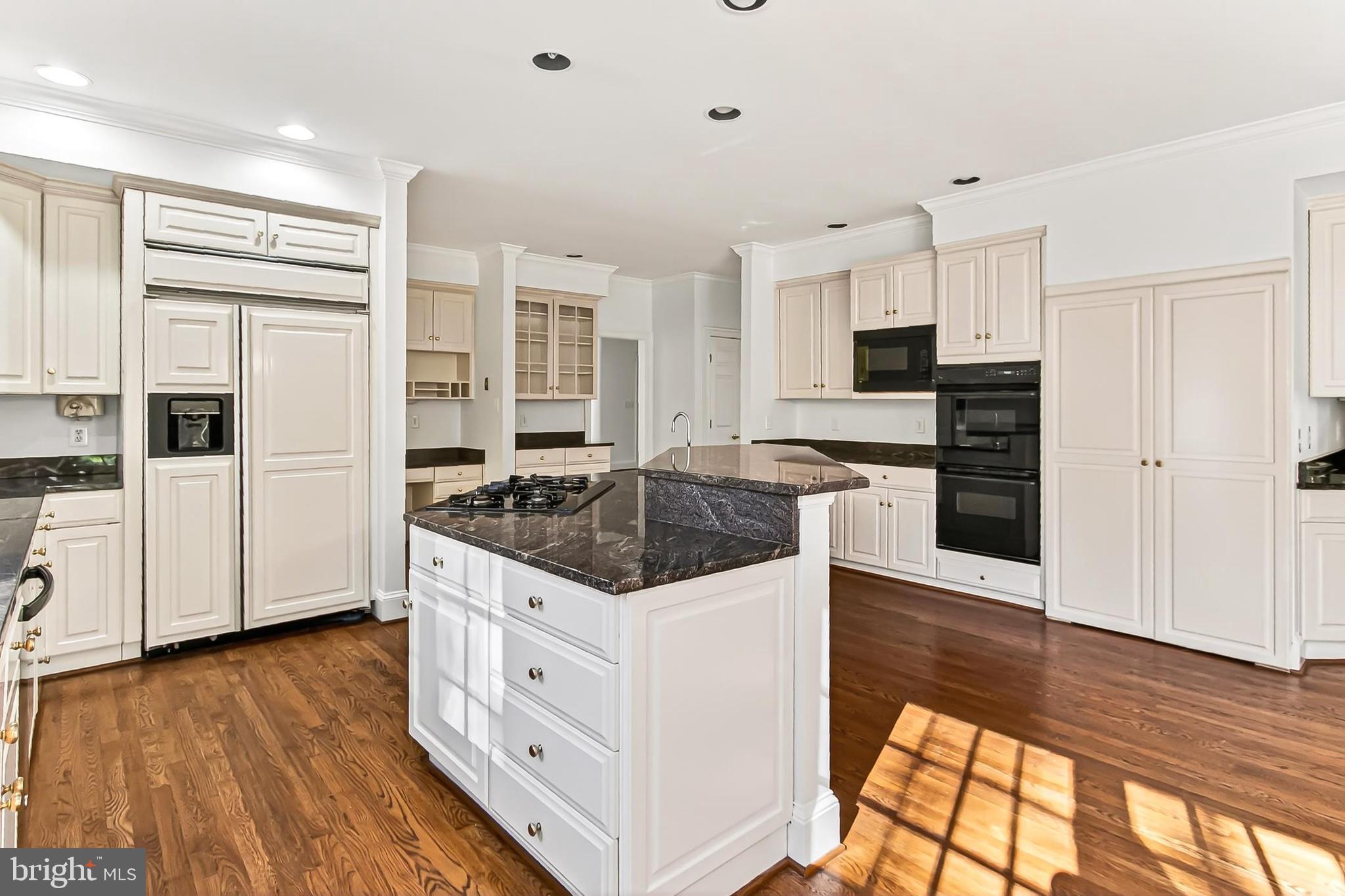 WOLF RUN - Residential