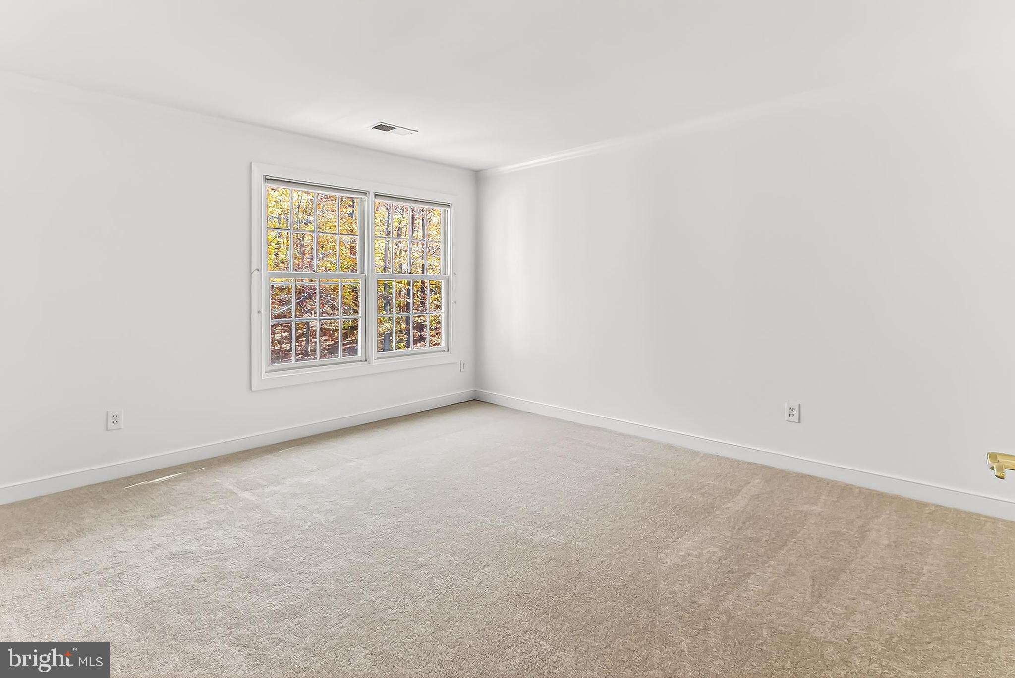 WOLF RUN - Residential