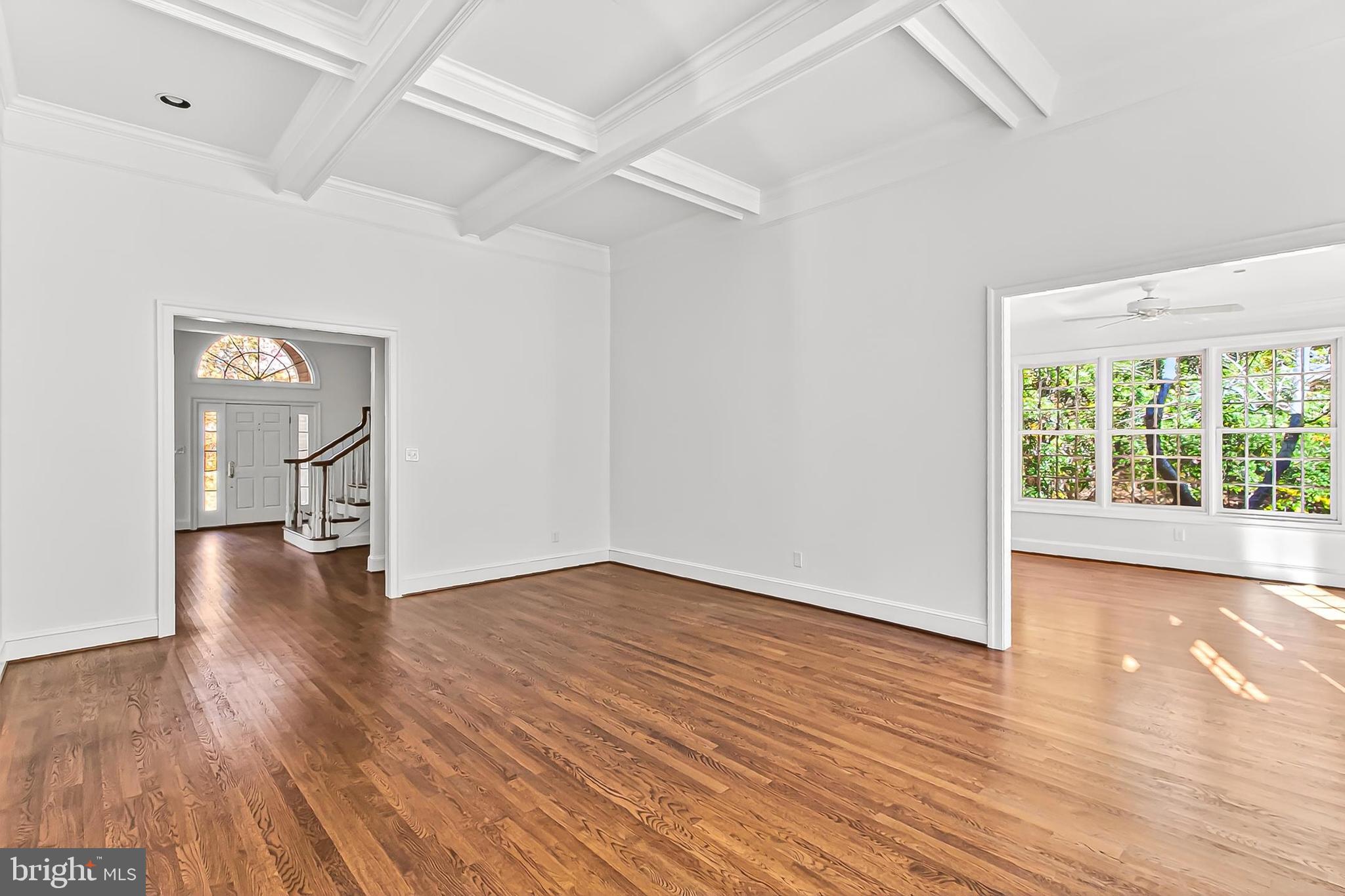 WOLF RUN - Residential