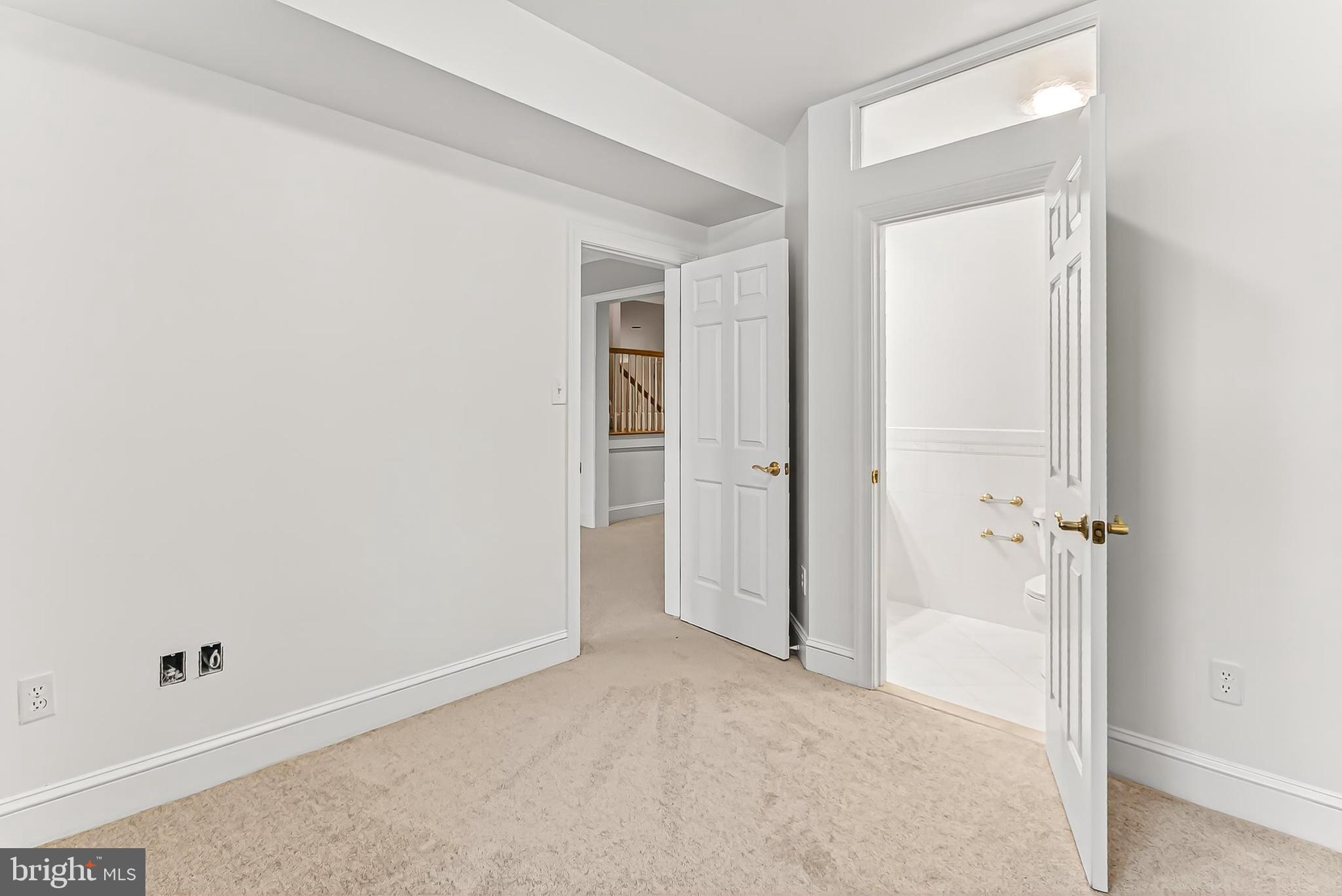 WOLF RUN - Residential