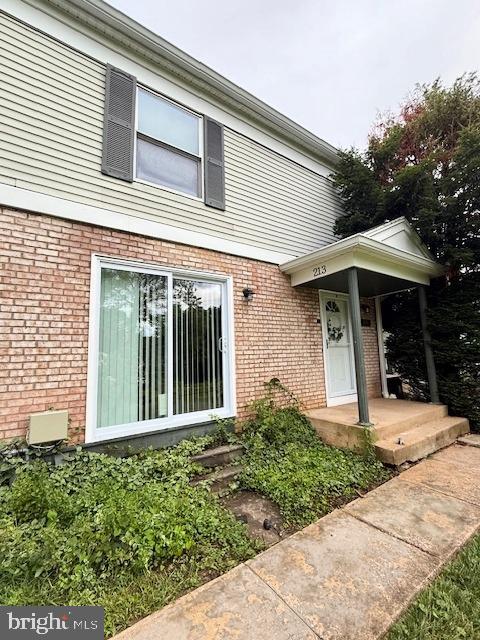 Charming & Completely Refreshed 2-Story Condo in Reisterstown Welcome home to 213 Hammershire Rd, Unit D—a beautifully renovated 3-bedroom, 1-bath condo nestled in the heart of Reisterstown. This two-story residence has been tastefully upgraded with fresh paint, new flooring, and new appliances. The open-concept living room area flows seamlessly into the kitchen, ideal for both daily living and entertaining. Upstairs, you’ll find 3 bedrooms and a full bath, with abundant natural light. Located within walking distance to shopping, dining, parks, and commuter routes, this move-in ready condo offers a rare opportunity for convenience. Don’t miss the chance to make it yours!