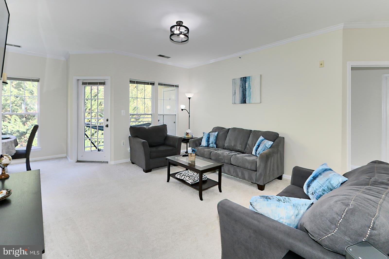 NORTH POINT VILLAS - Residential