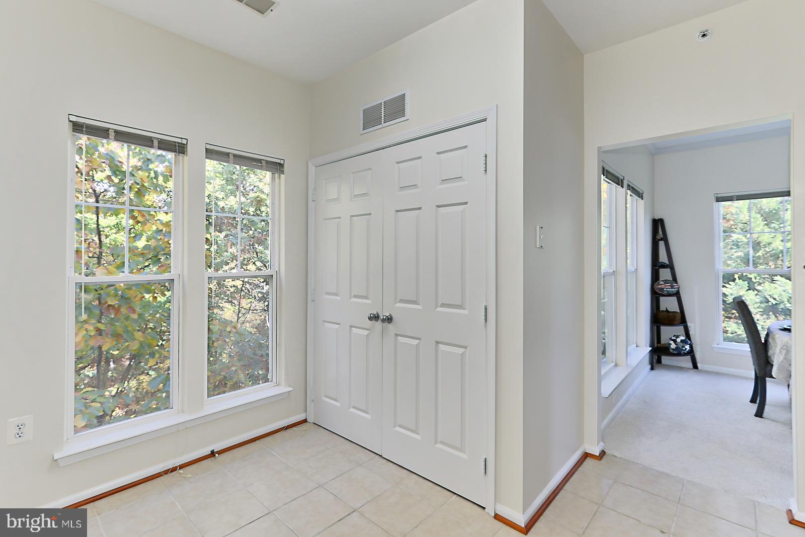 NORTH POINT VILLAS - Residential