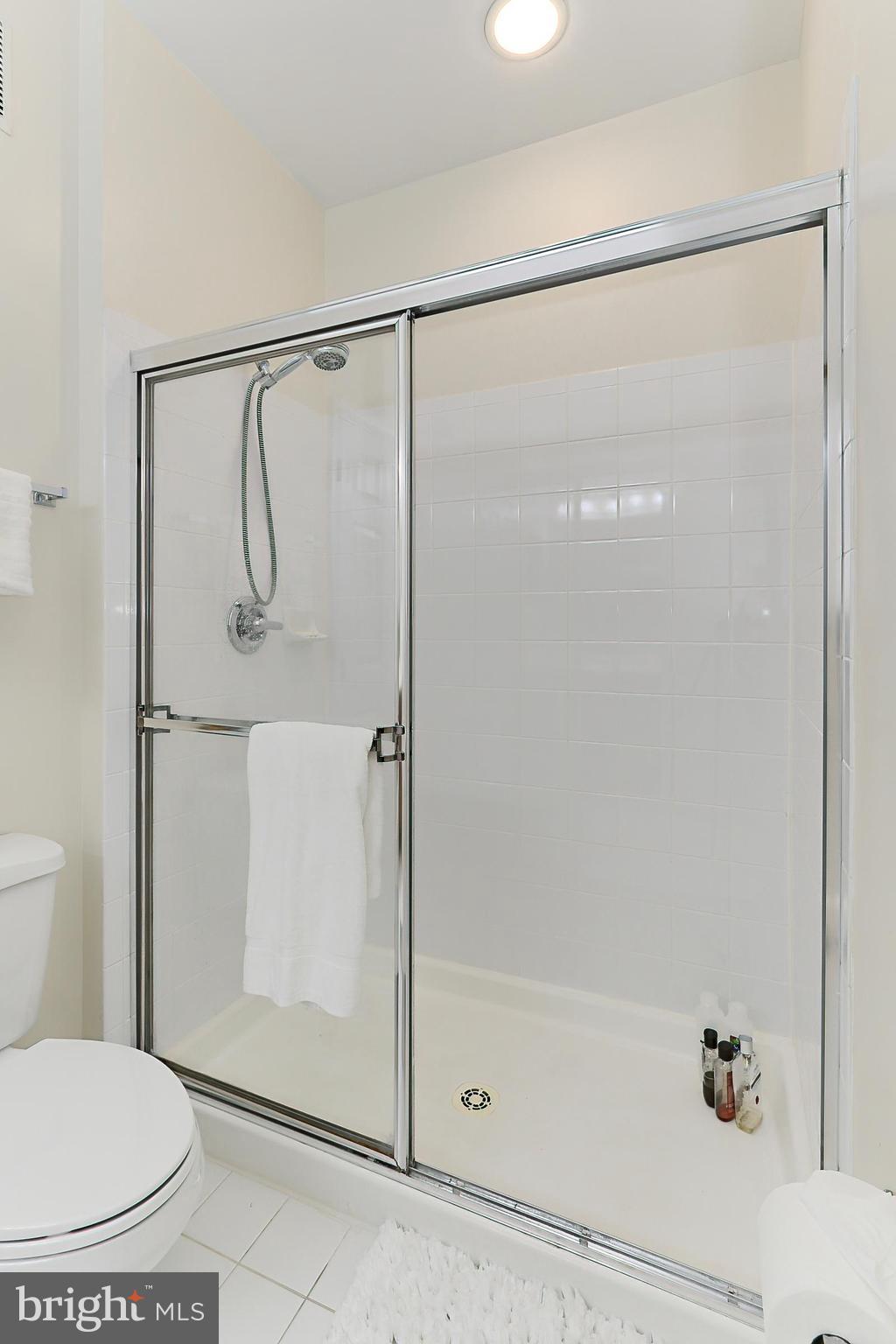 NORTH POINT VILLAS - Residential