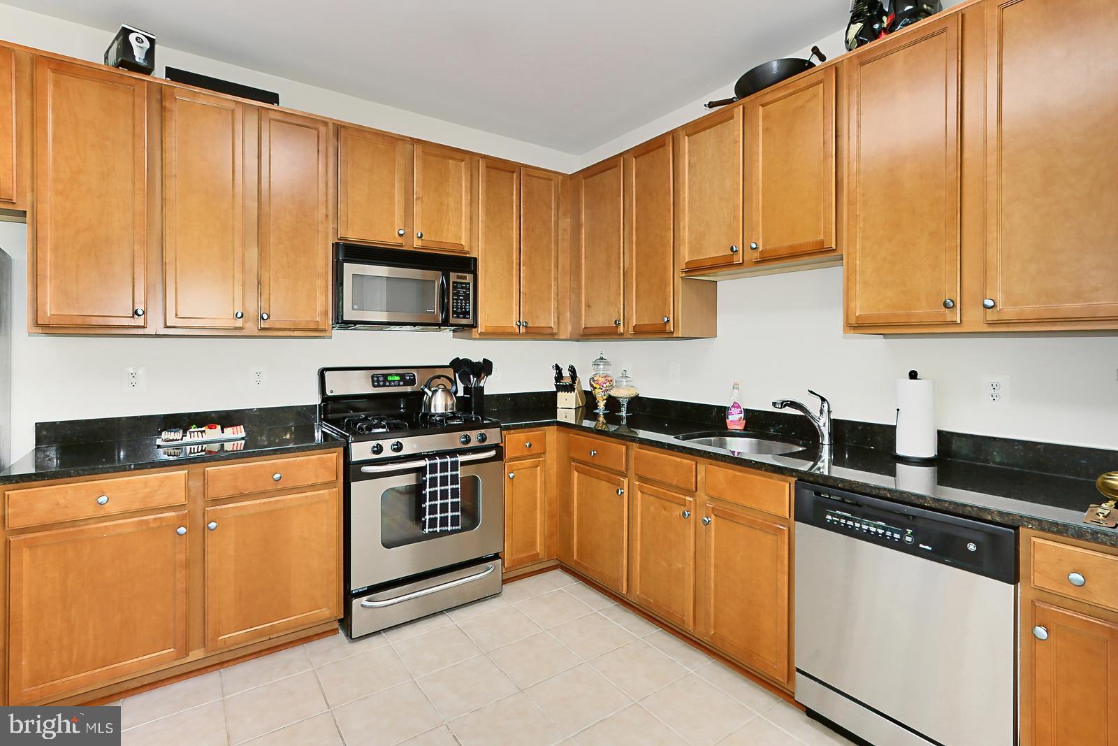 NORTH POINT VILLAS - Residential