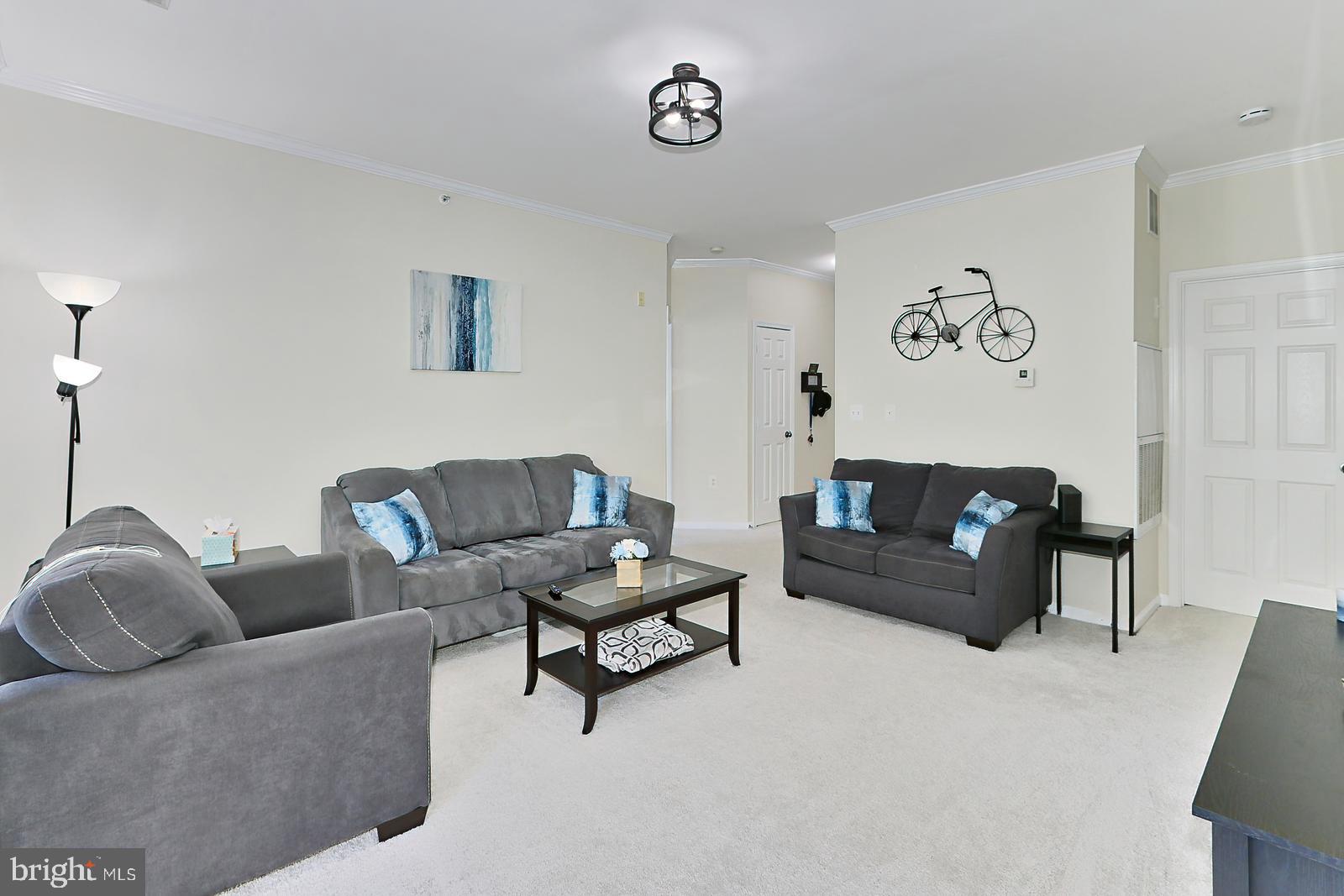 NORTH POINT VILLAS - Residential