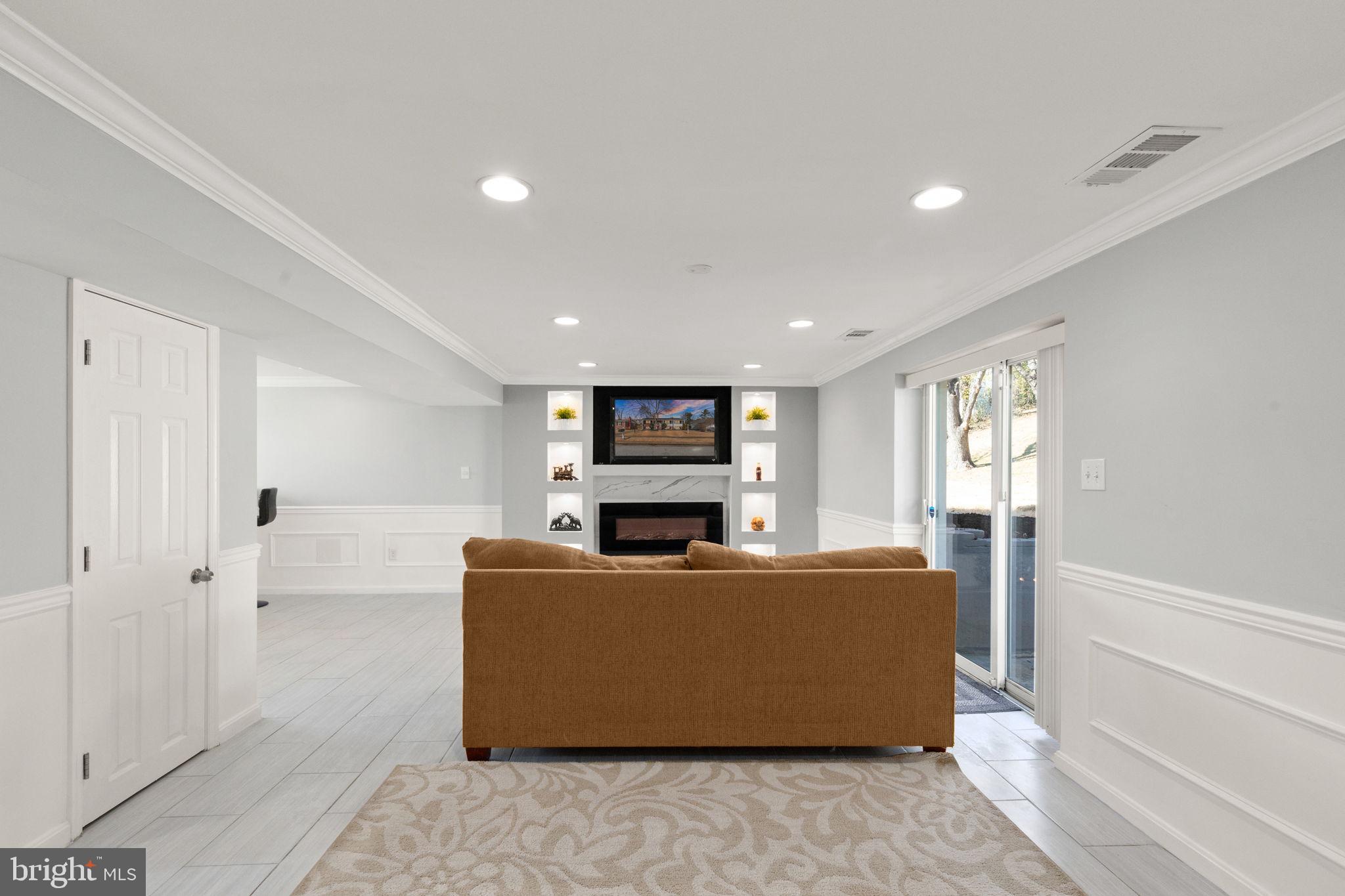 ROSEDALE - Residential