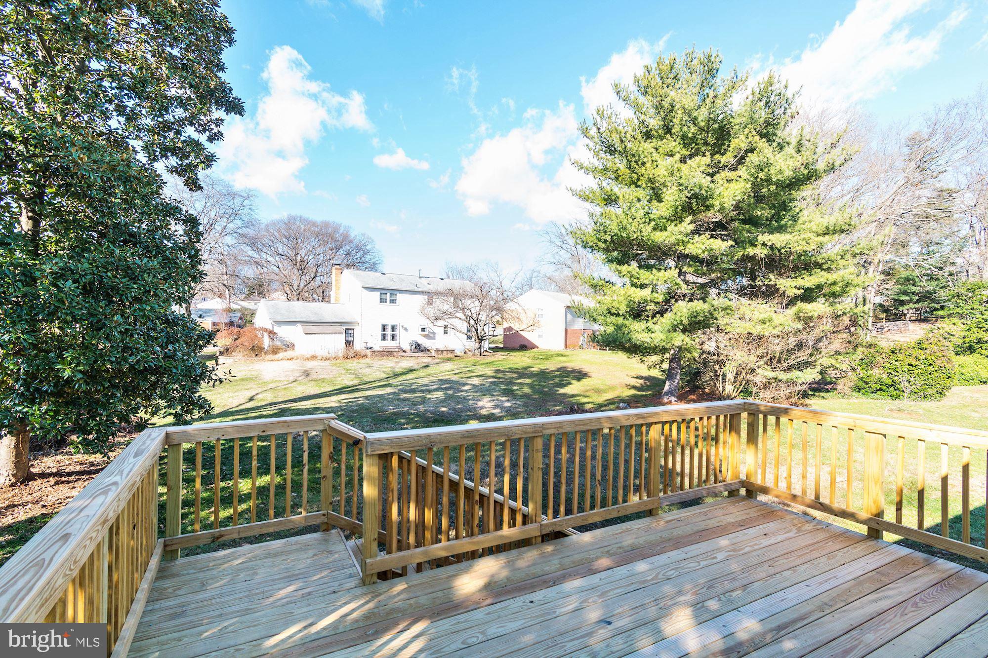 WILTON WOODS - Residential