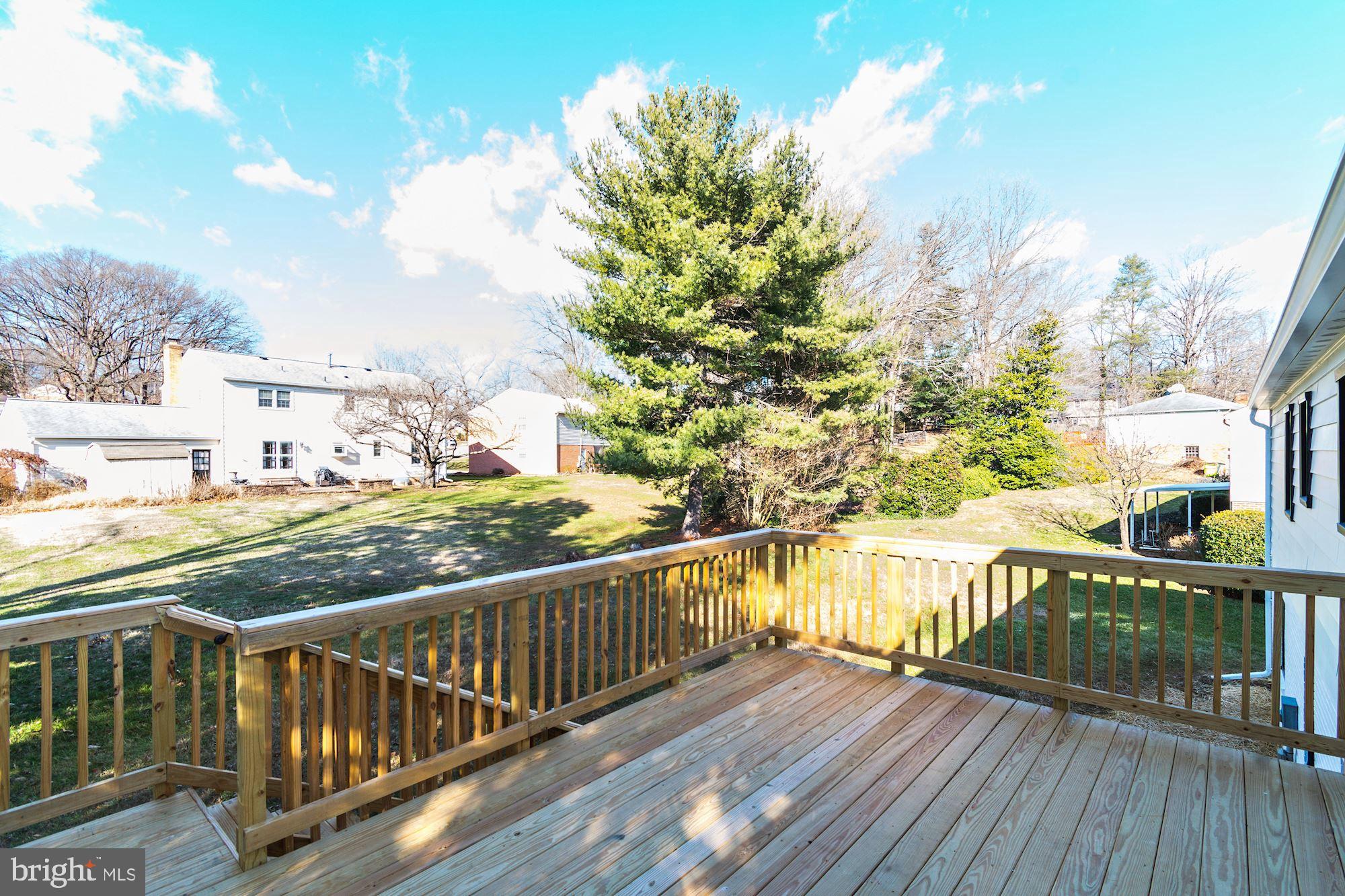 WILTON WOODS - Residential