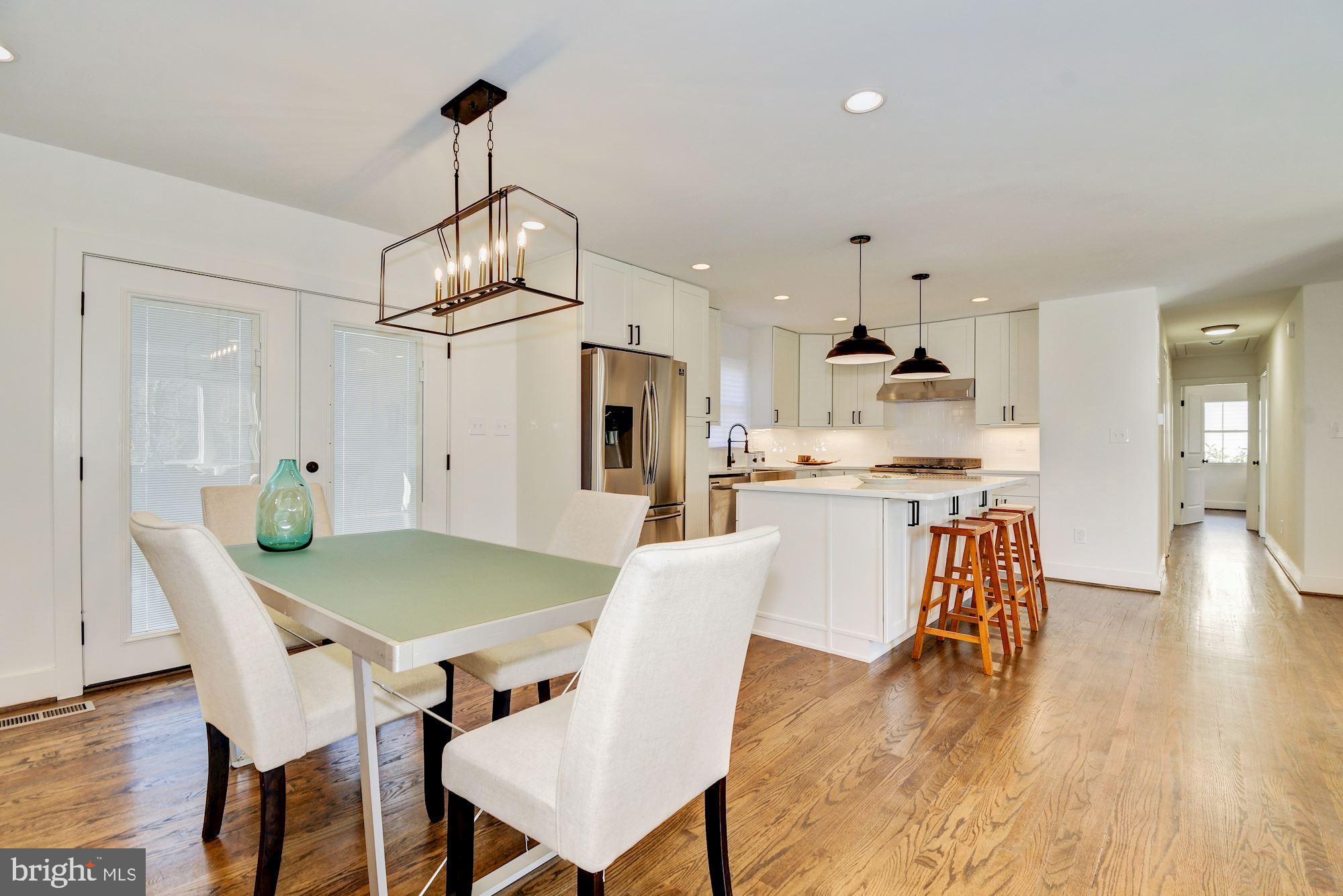 WILTON WOODS - Residential