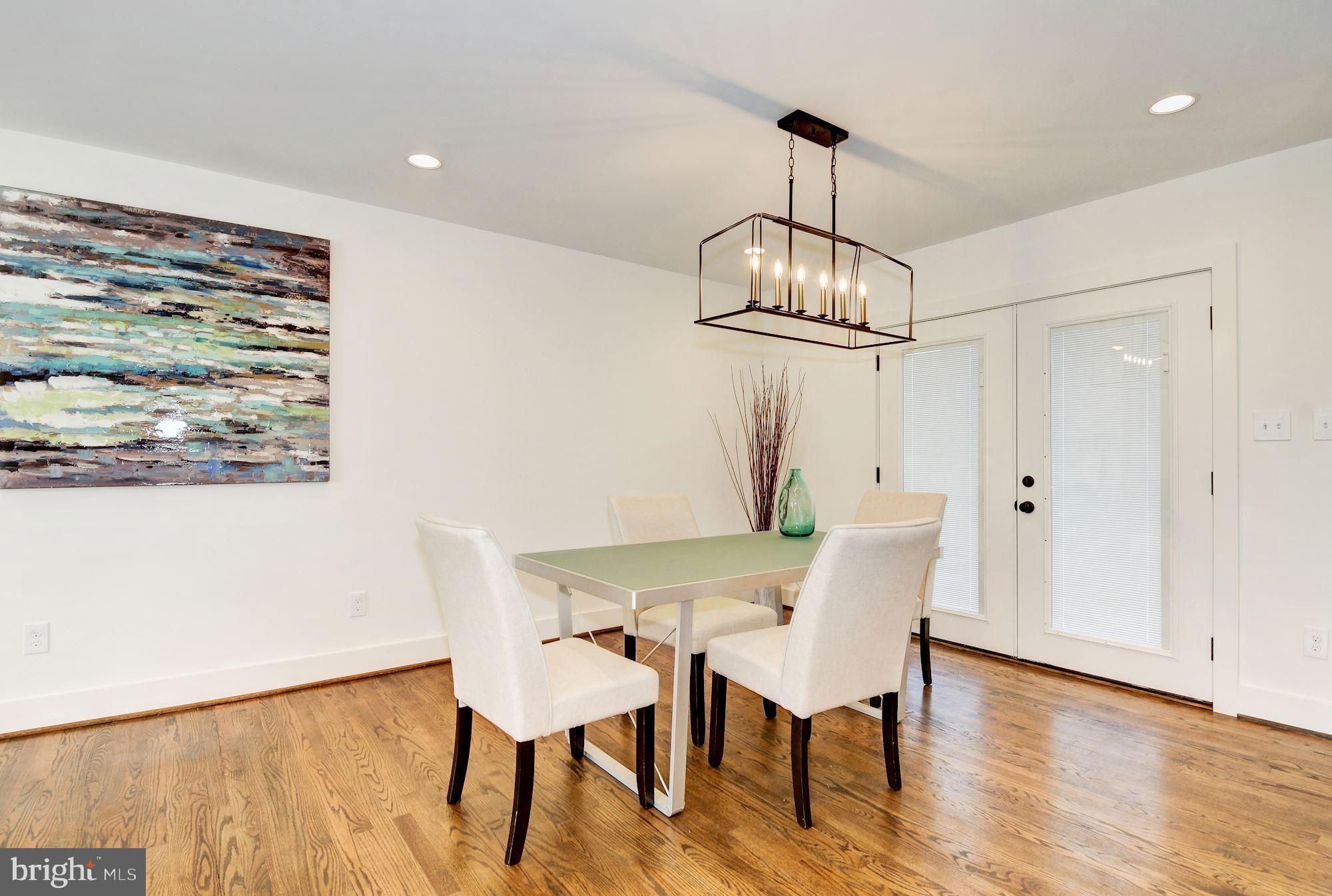 WILTON WOODS - Residential