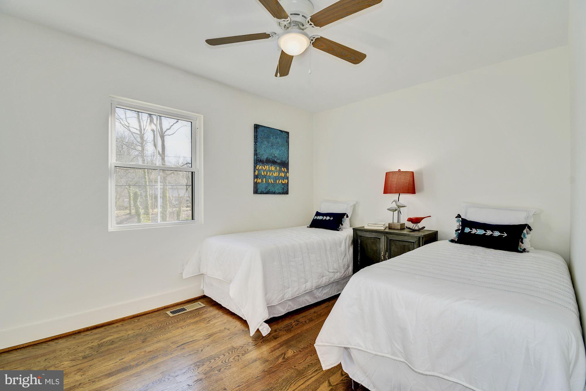 WILTON WOODS - Residential