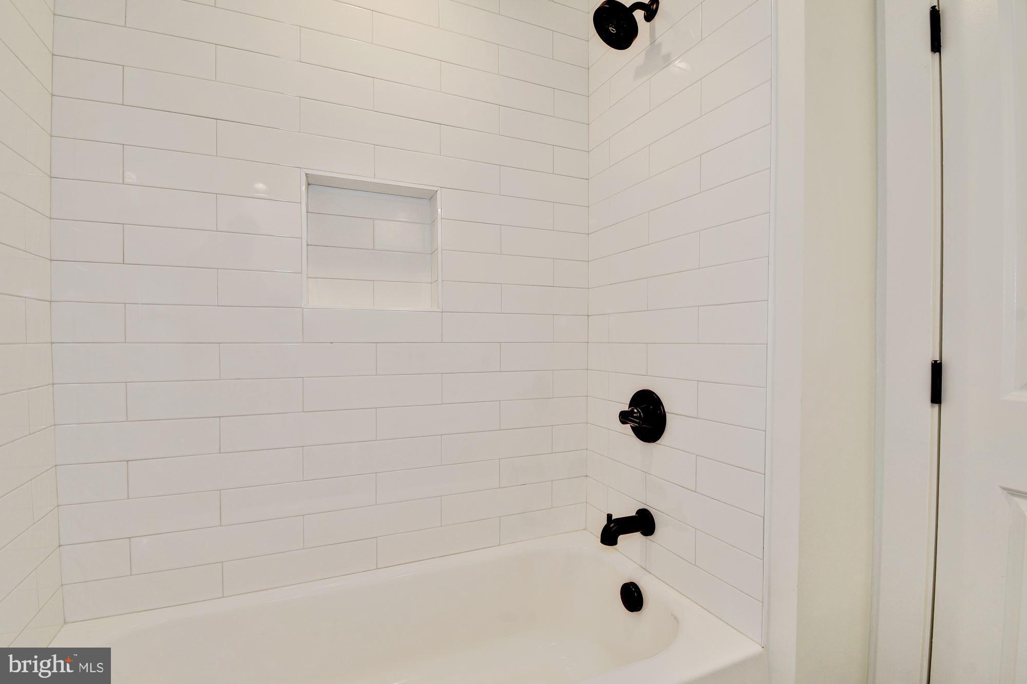 WILTON WOODS - Residential