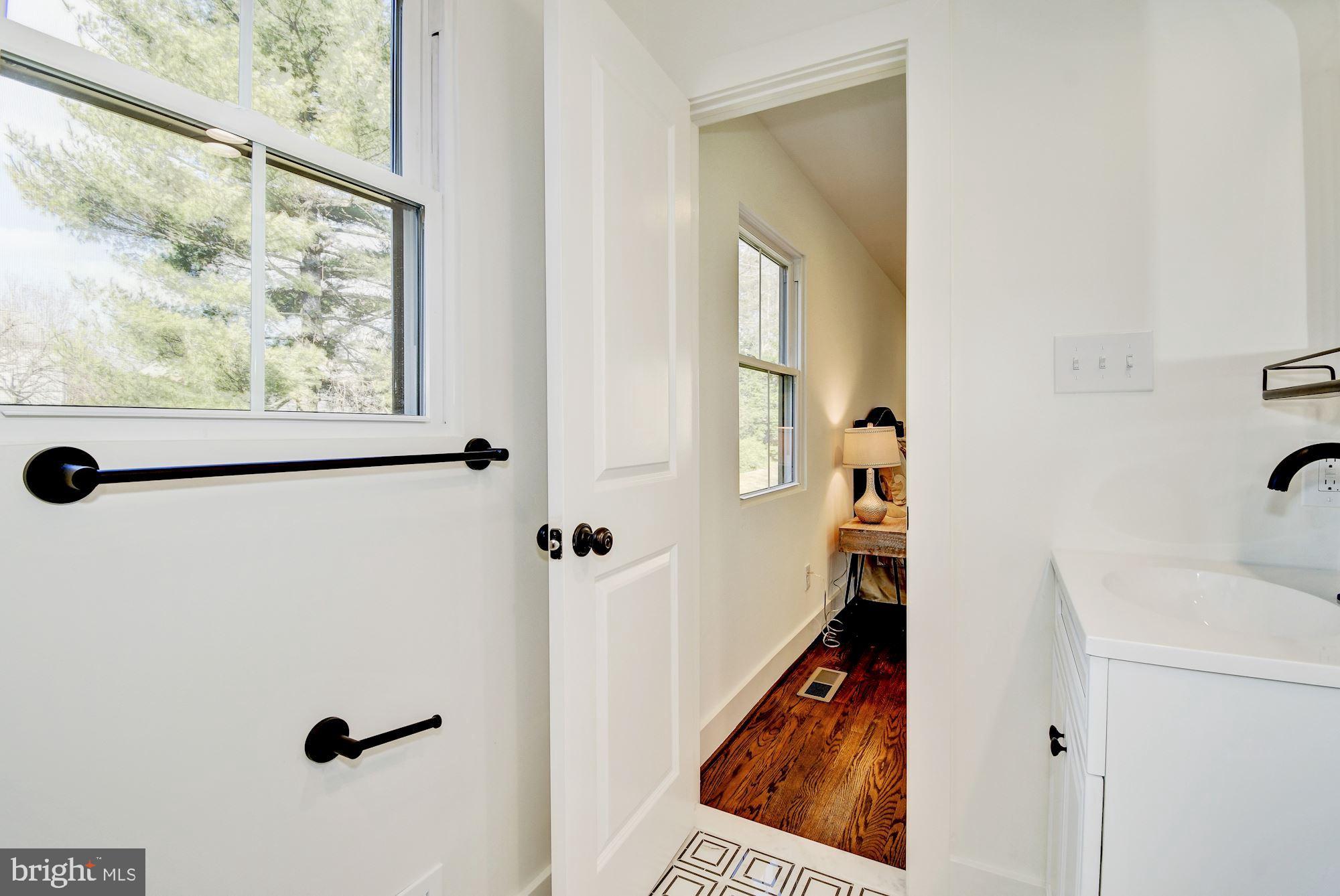 WILTON WOODS - Residential