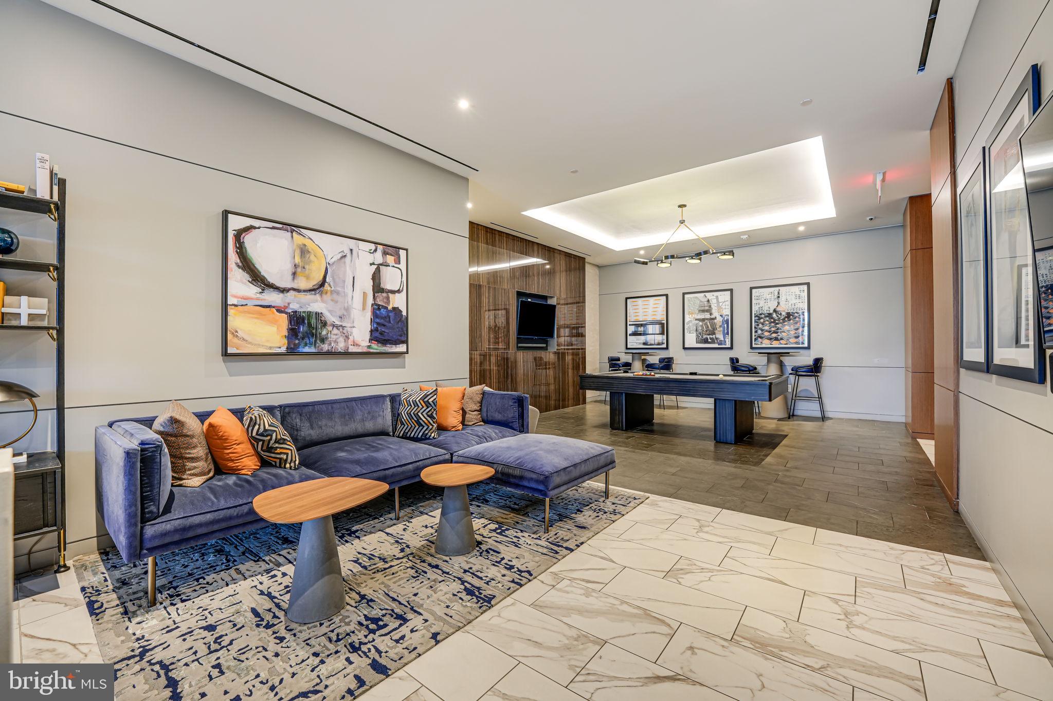 1211 VAN STREET SE 601