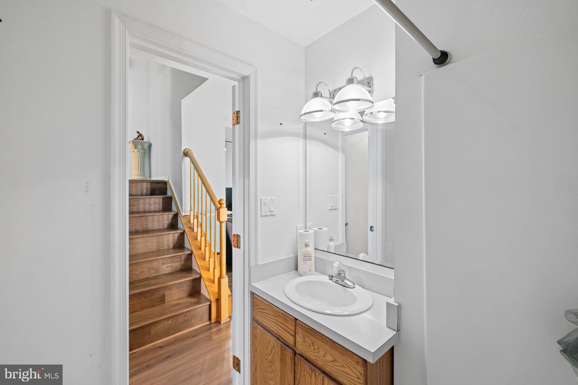 LOCUST GROVE ESTATES - Residential