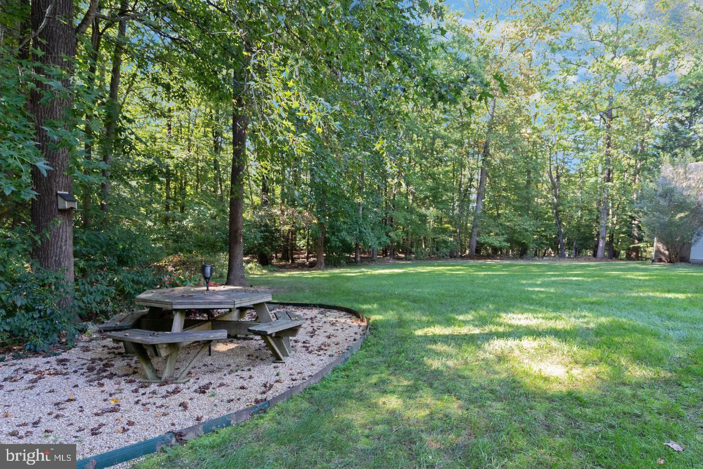 7875 LOCUST PLACE
