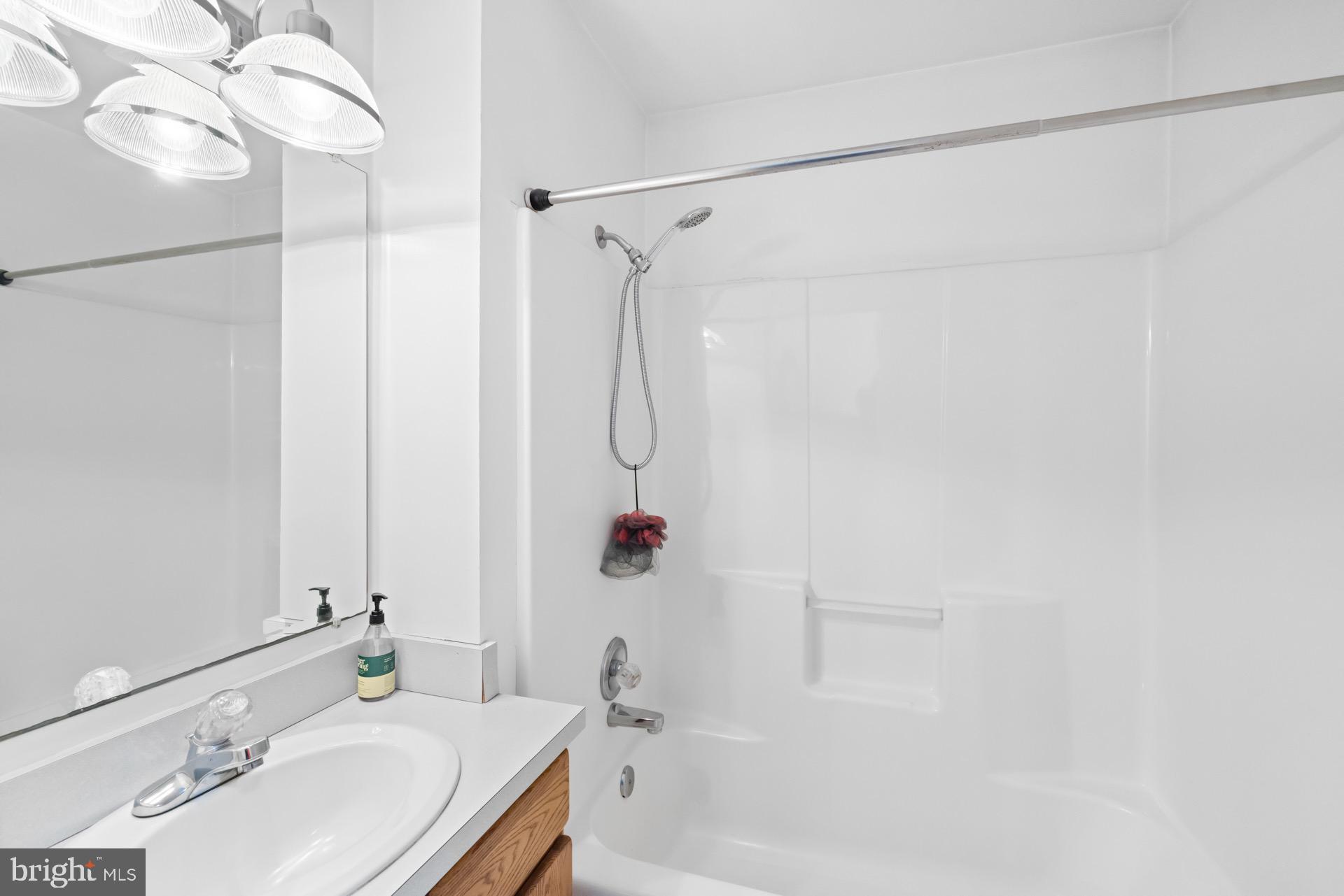 LOCUST GROVE ESTATES - Residential