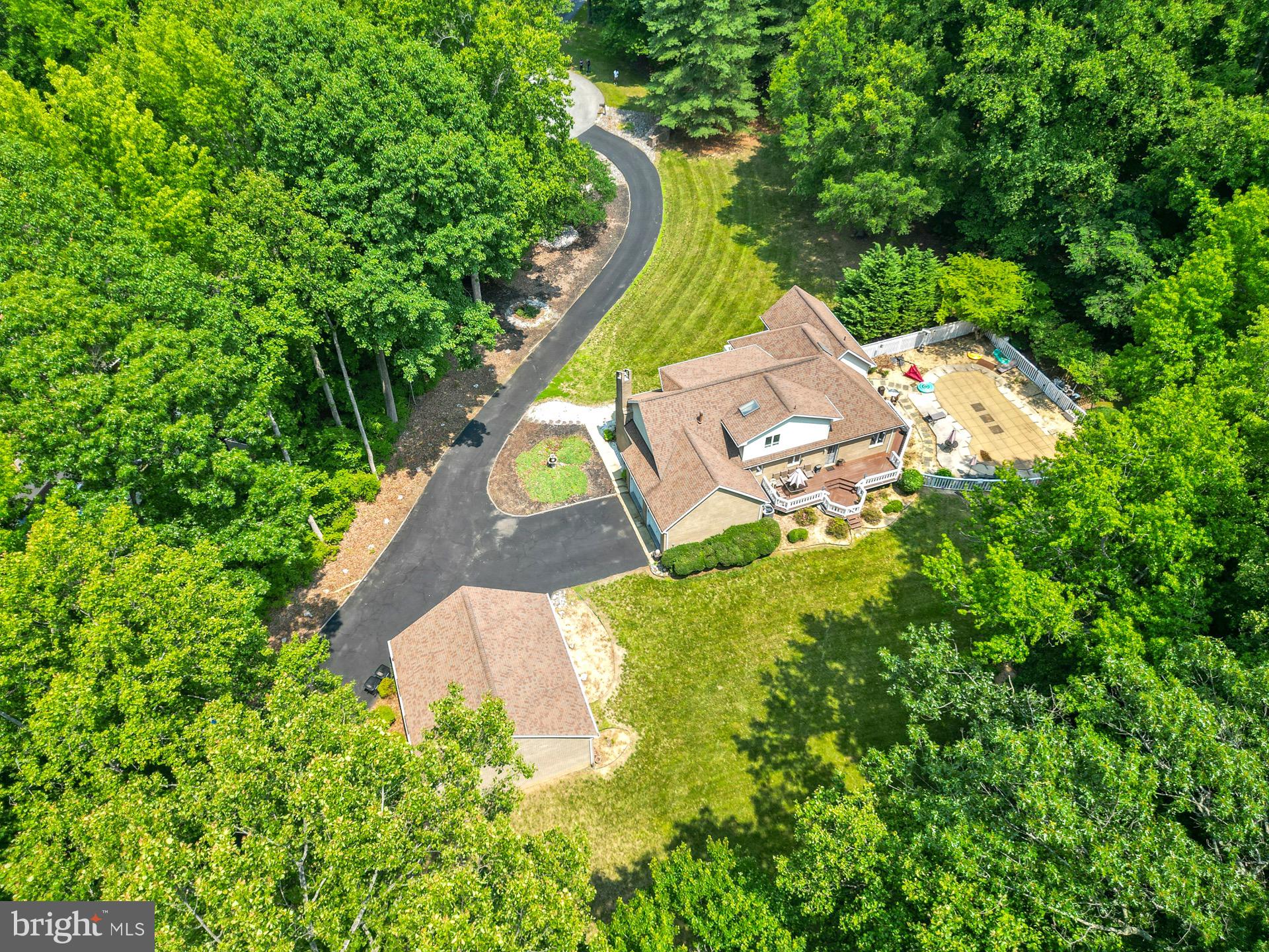 7875 LOCUST PLACE