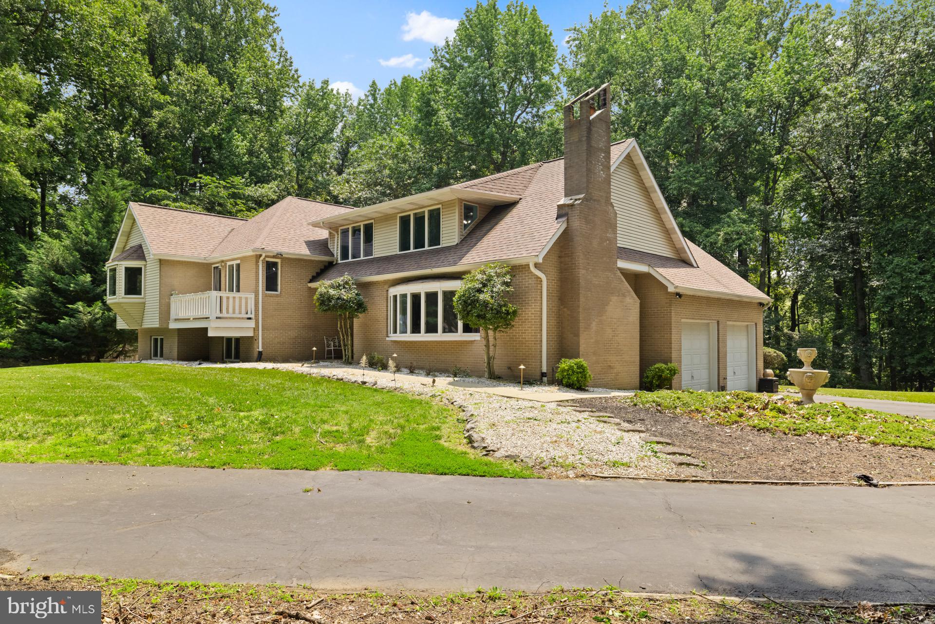 LOCUST GROVE ESTATES - Residential