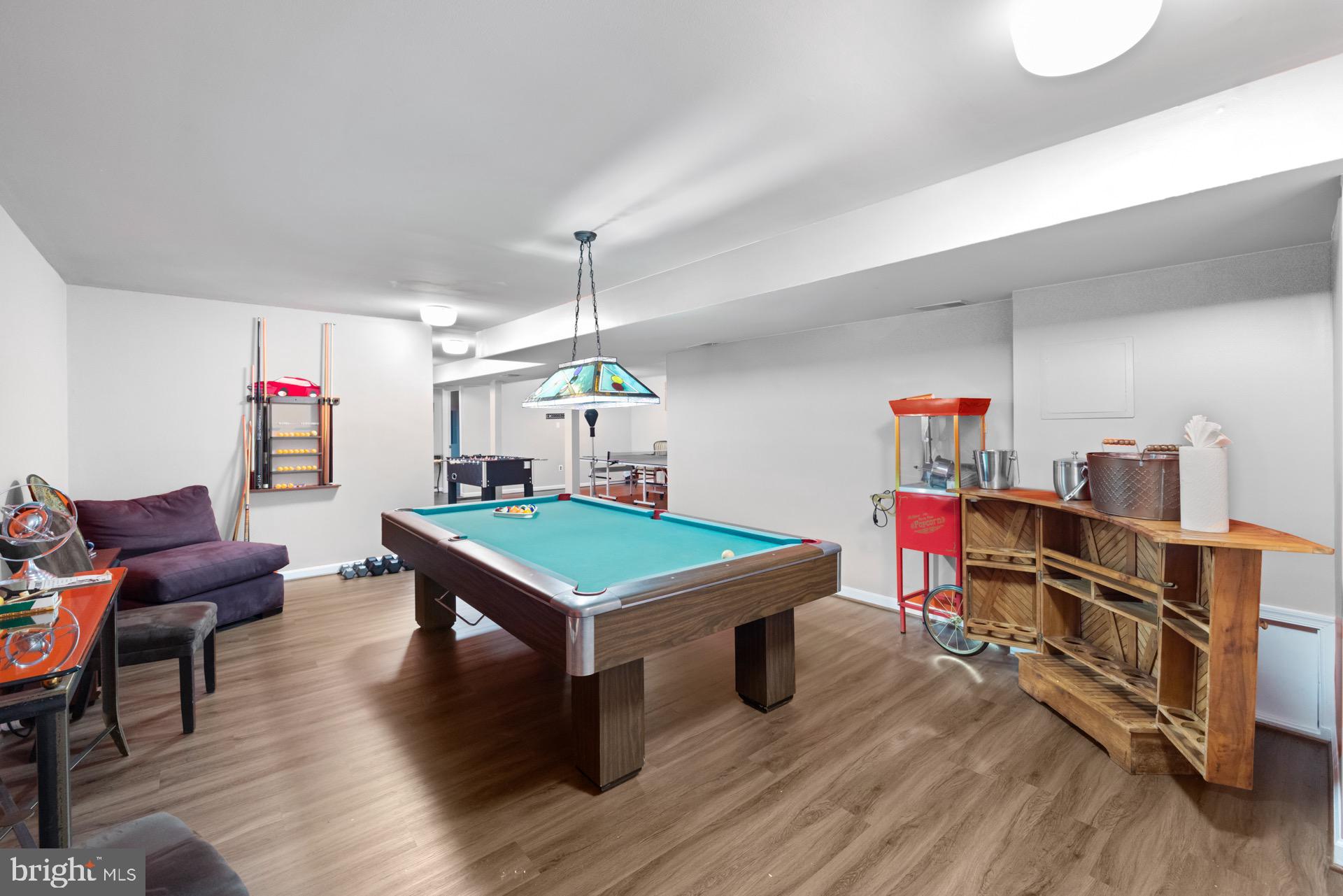 LOCUST GROVE ESTATES - Residential