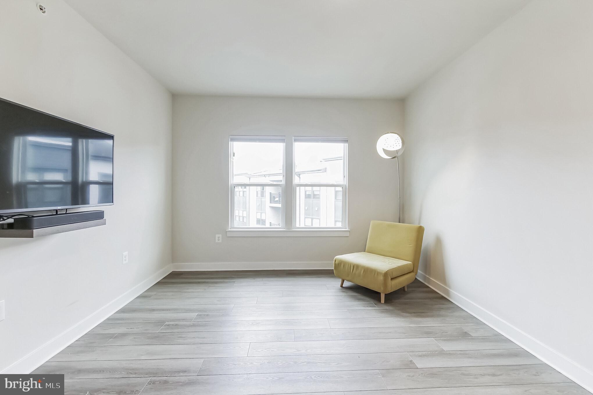 WOODLAND PARK - Residential Lease