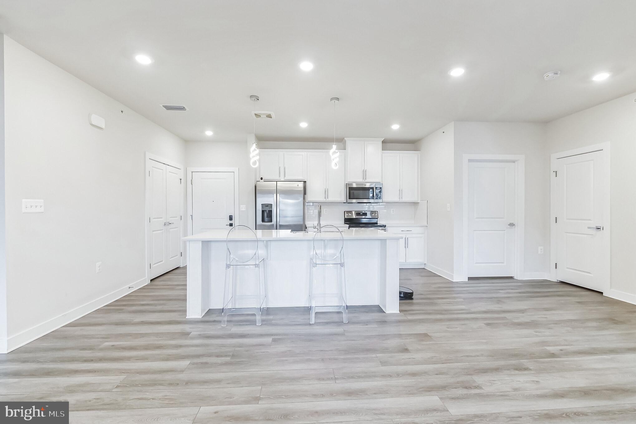 WOODLAND PARK - Residential Lease