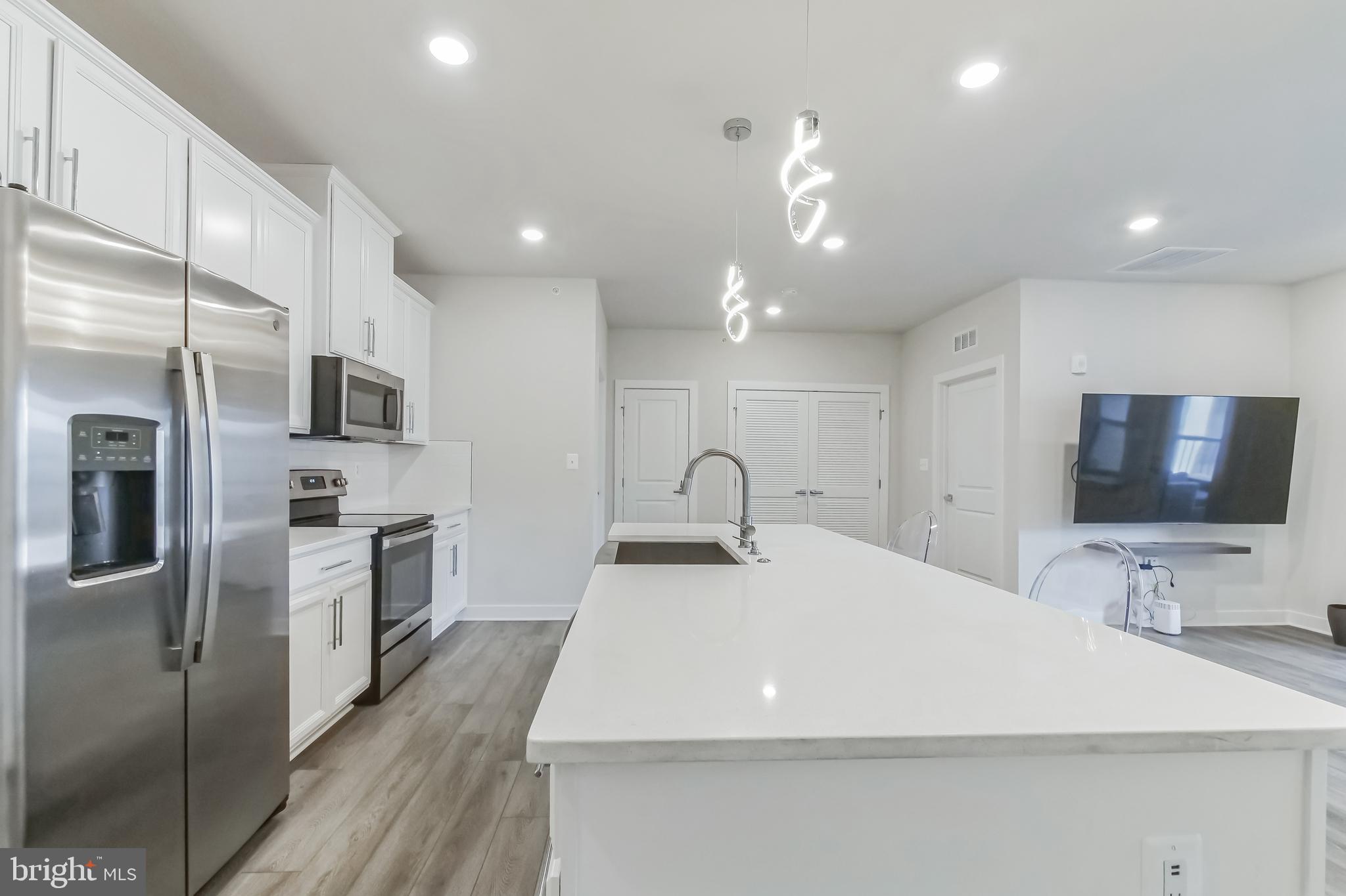 WOODLAND PARK - Residential Lease