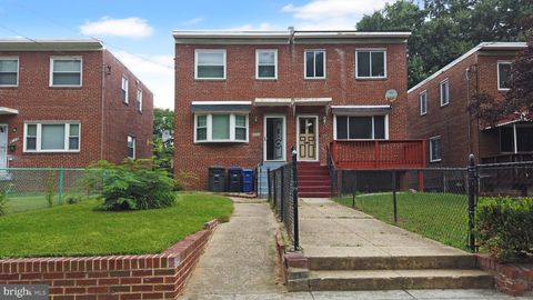 4136 EAST CAPITOL STREET NE WASHINGTON DC 20019