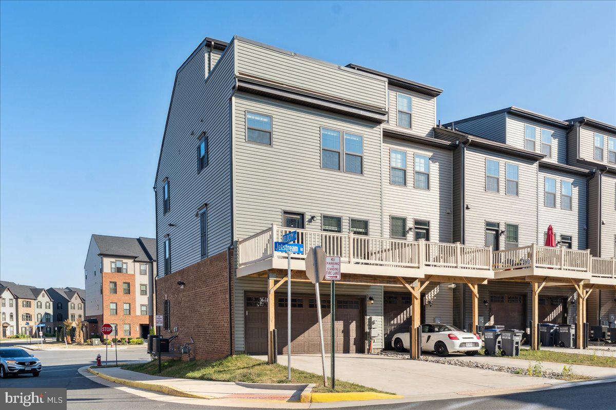 FOSTER'S GLEN - Residential Lease