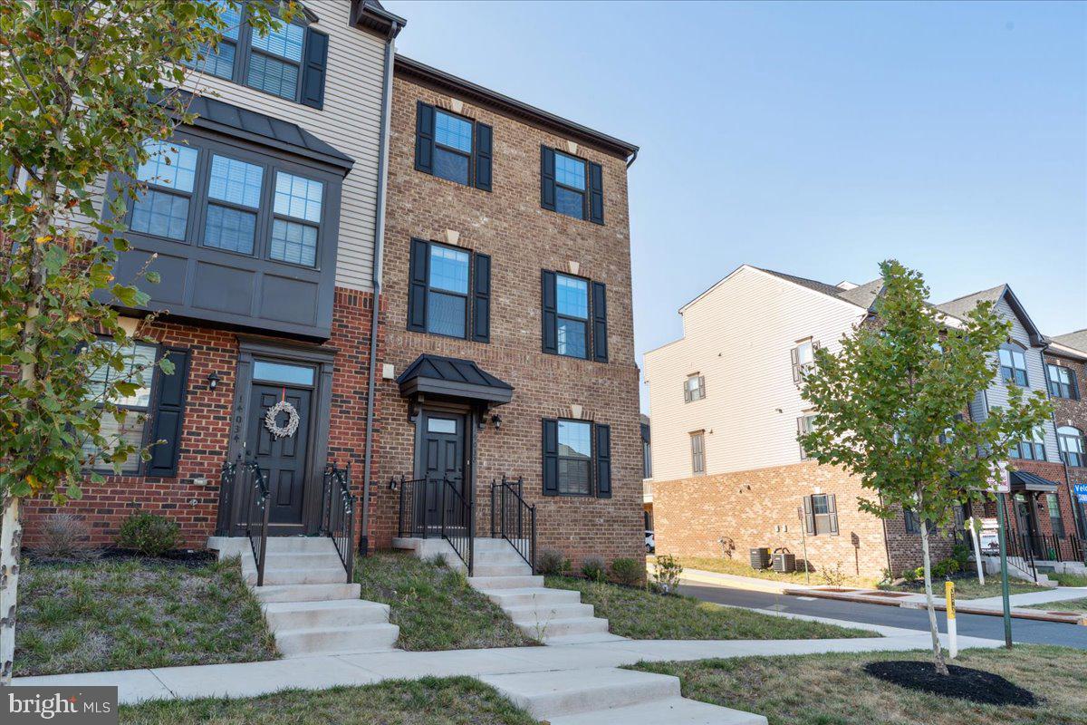 FOSTER'S GLEN - Residential Lease