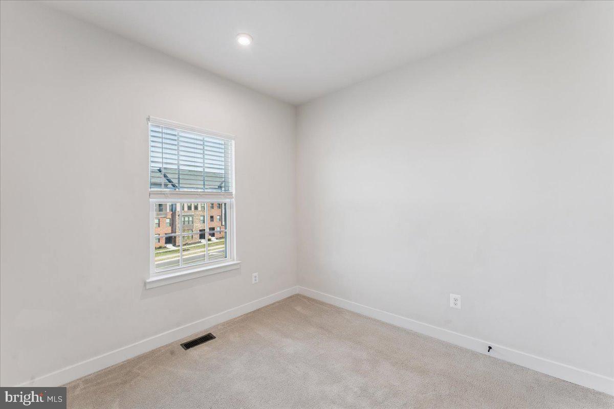 FOSTER'S GLEN - Residential Lease