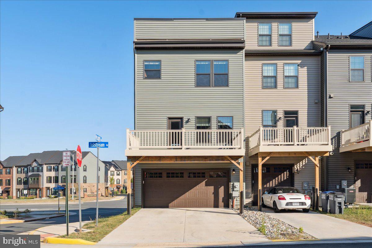 FOSTER'S GLEN - Residential Lease