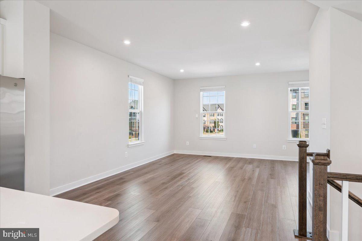 FOSTER'S GLEN - Residential Lease