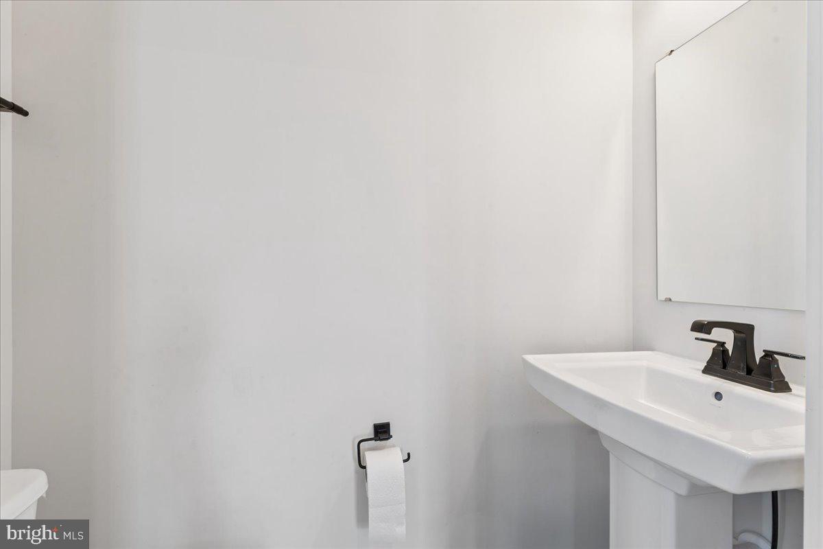 FOSTER'S GLEN - Residential Lease