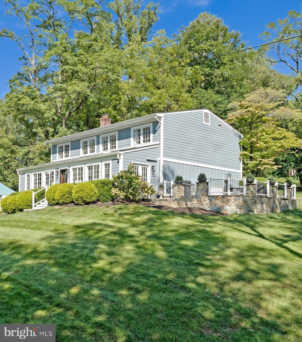 1048 BELLVIEW ROAD